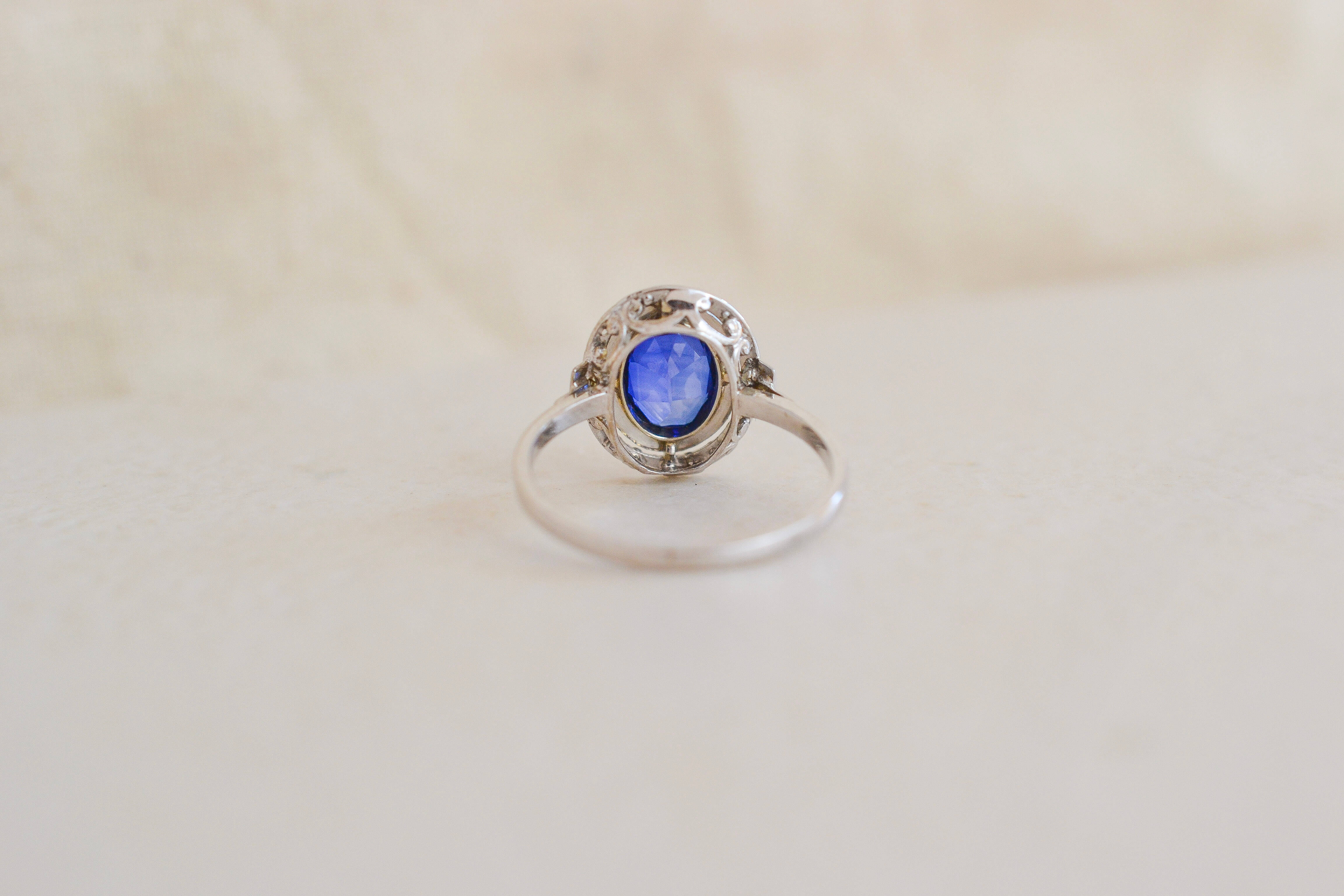 Bague Ovale Saphir et Diamants