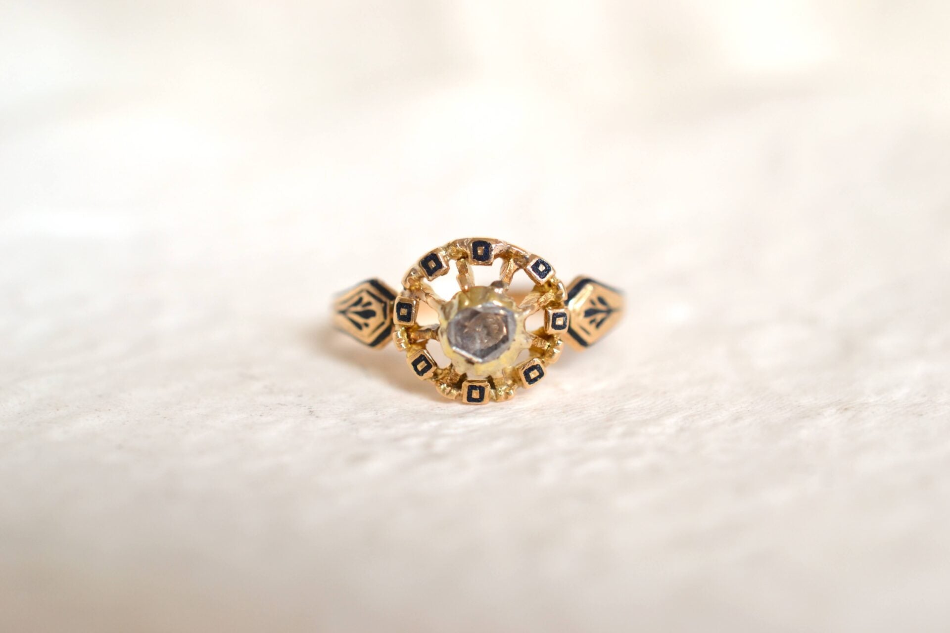 Bague Émail noir et Diamant