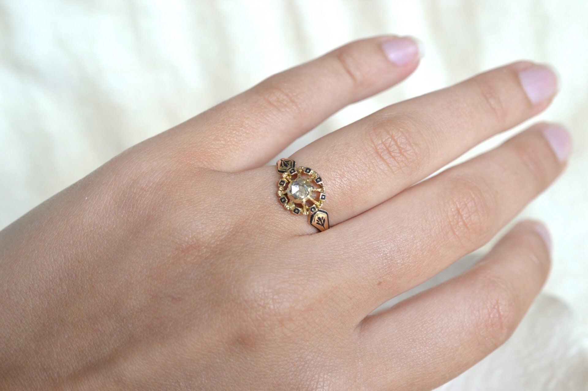Bague Émail noir et Diamant