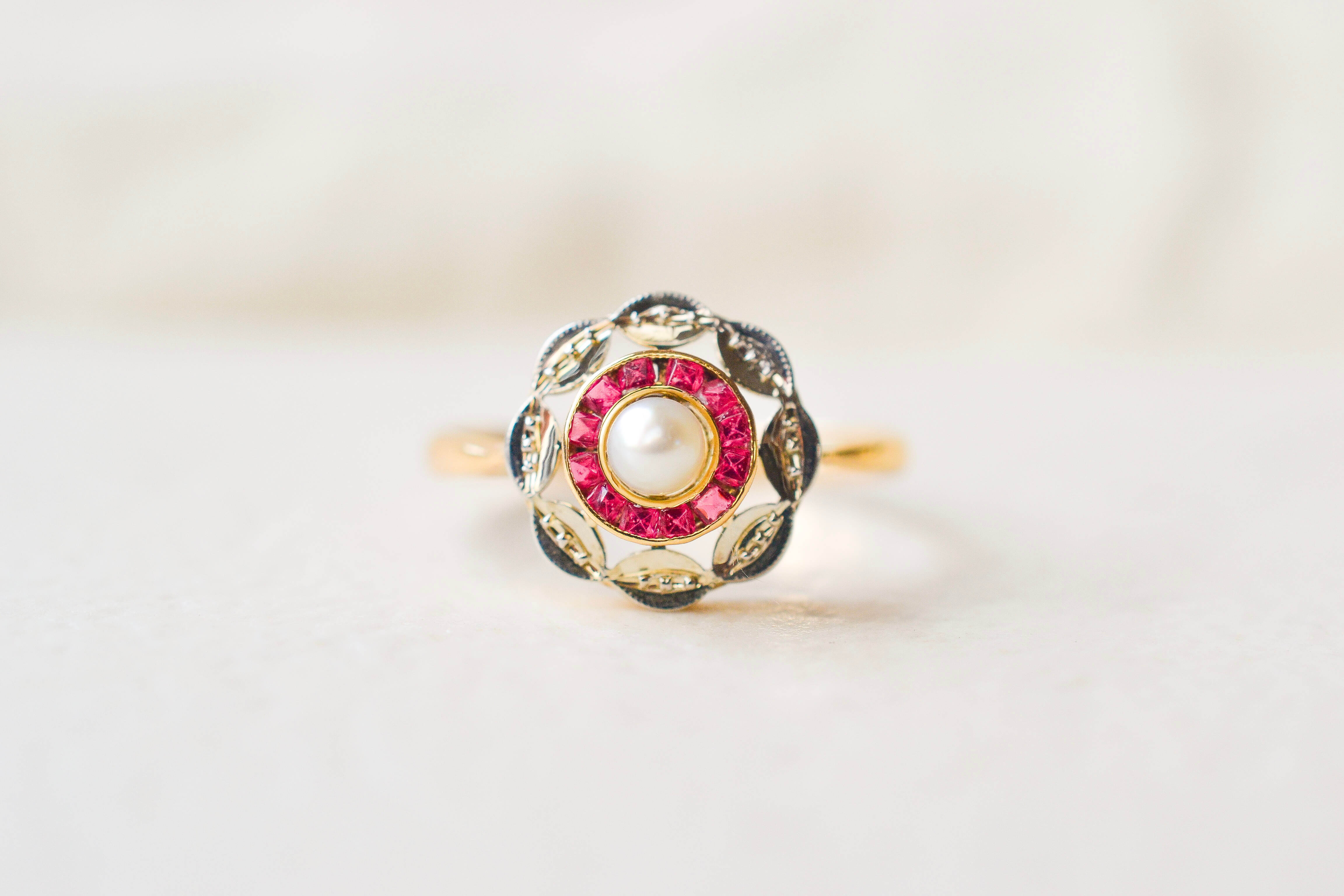 Bague circulaire 2 Ors Rubis et Perle