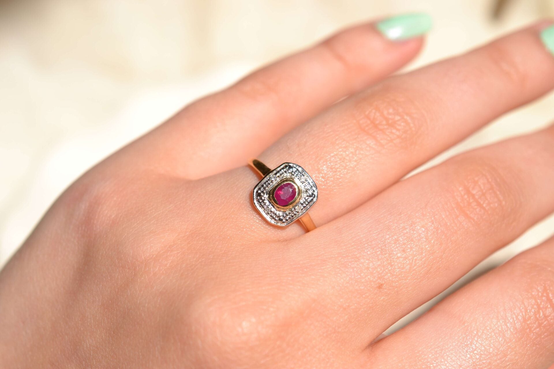 Bague octogonale Diamants Rubis