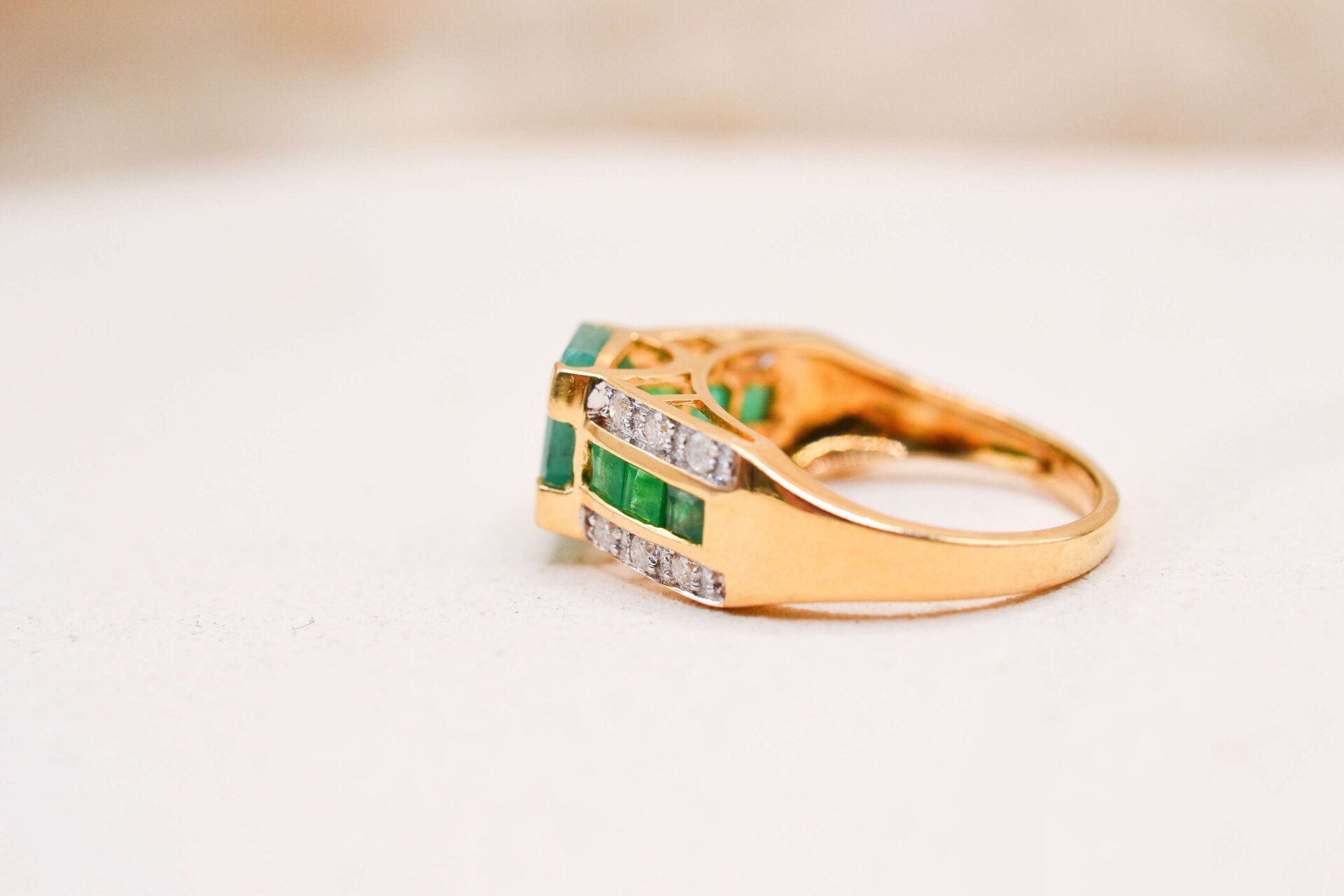 Bague Emeraude Diamants style cocktail