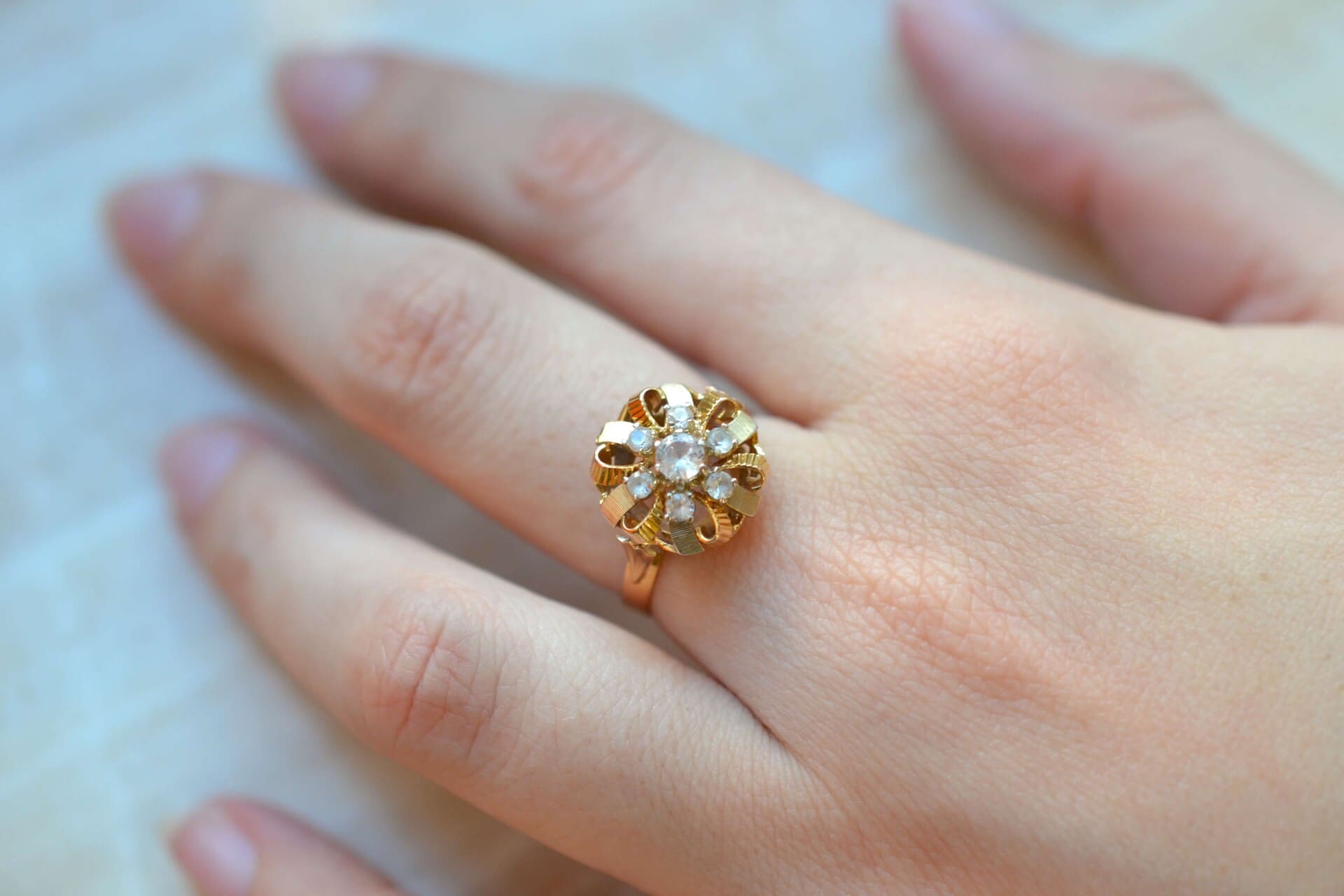 Bague fleur 2 Ors striée Oxydes