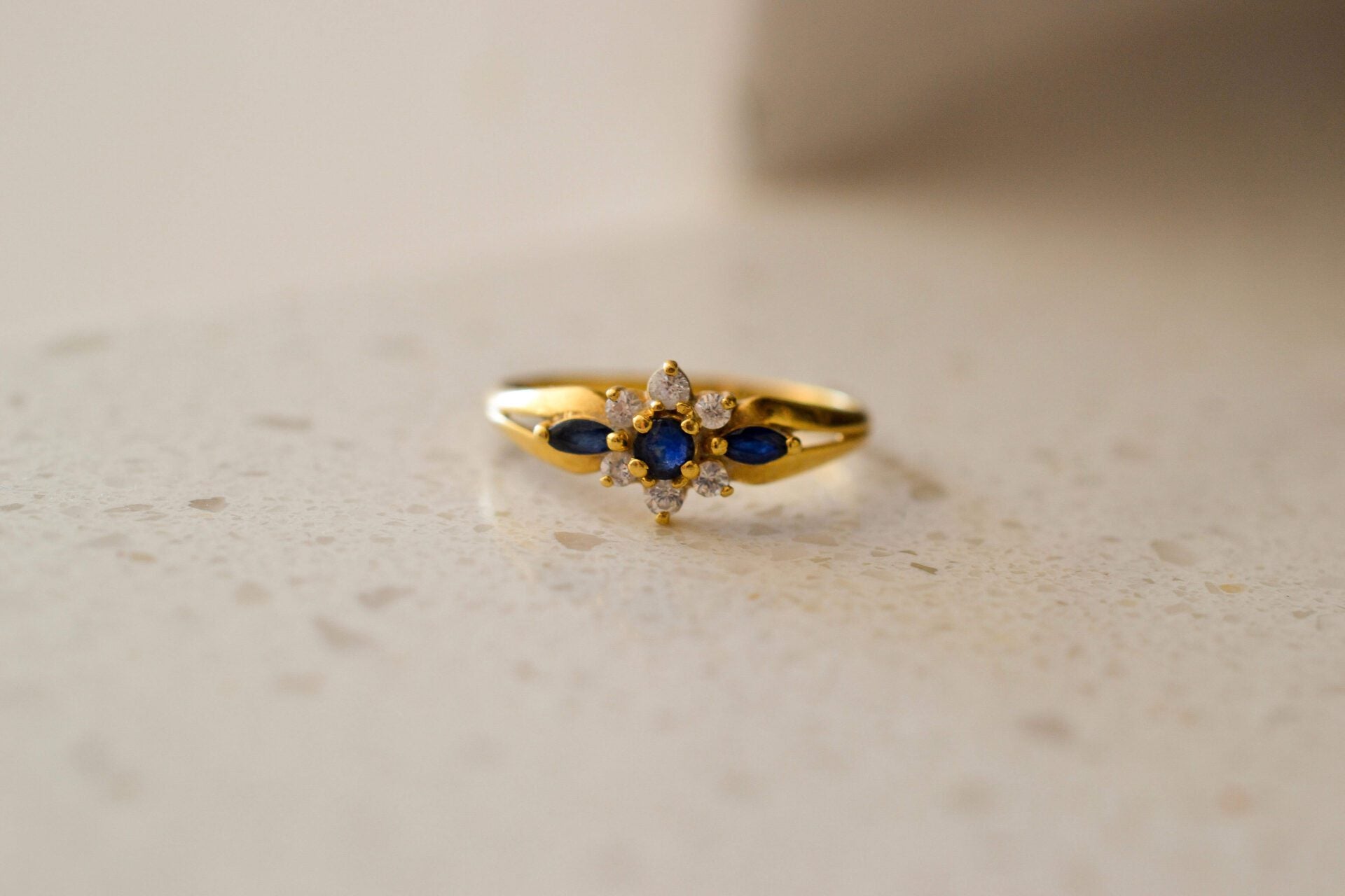 Bague marguerite Saphir Or