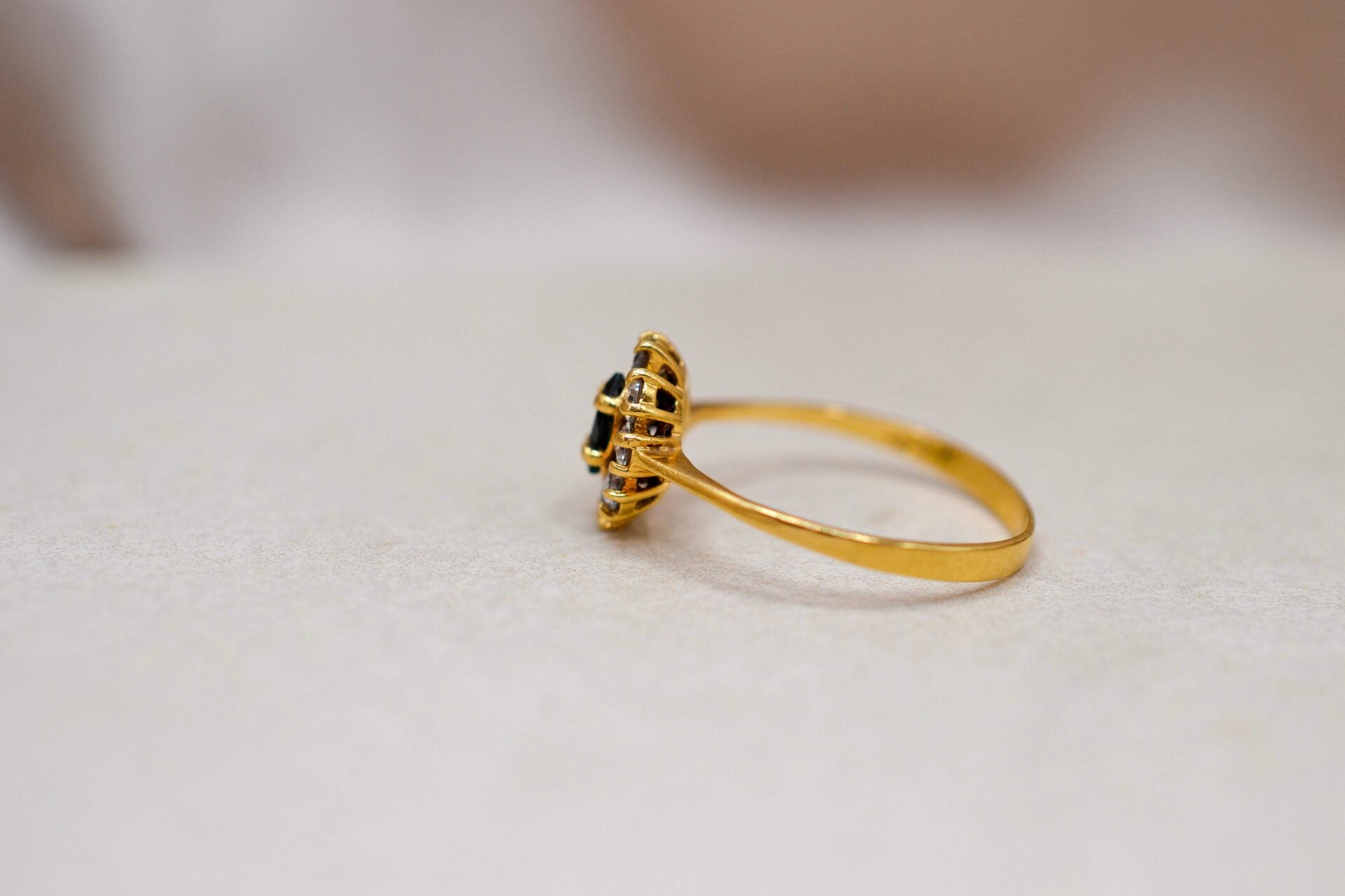Bague Marguerite Doublet Grenat Verre