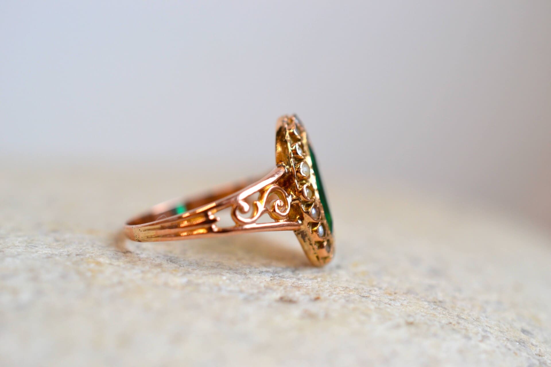 Bague Navette Perles et Pierre verte