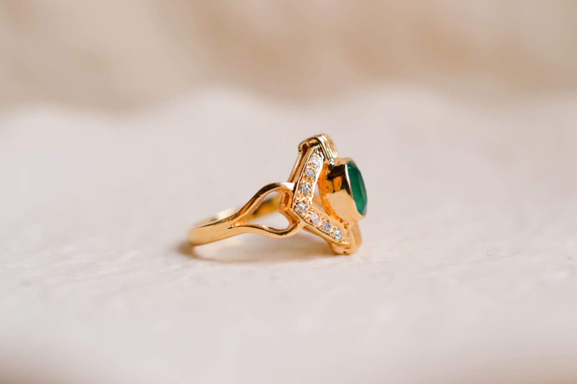 Bague œil égyptien Chrysoprase