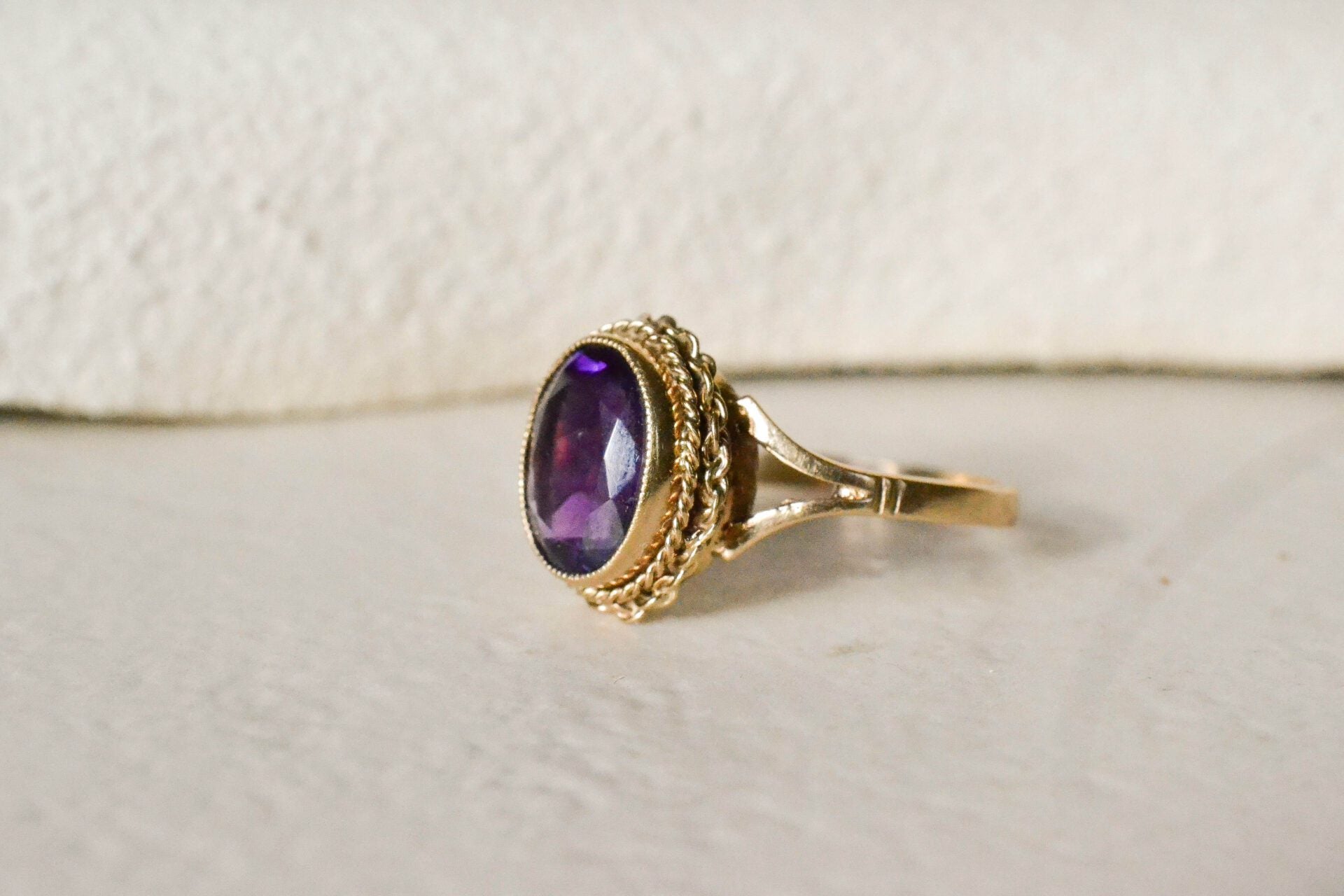 Bague Or jaune Améthyste 9K