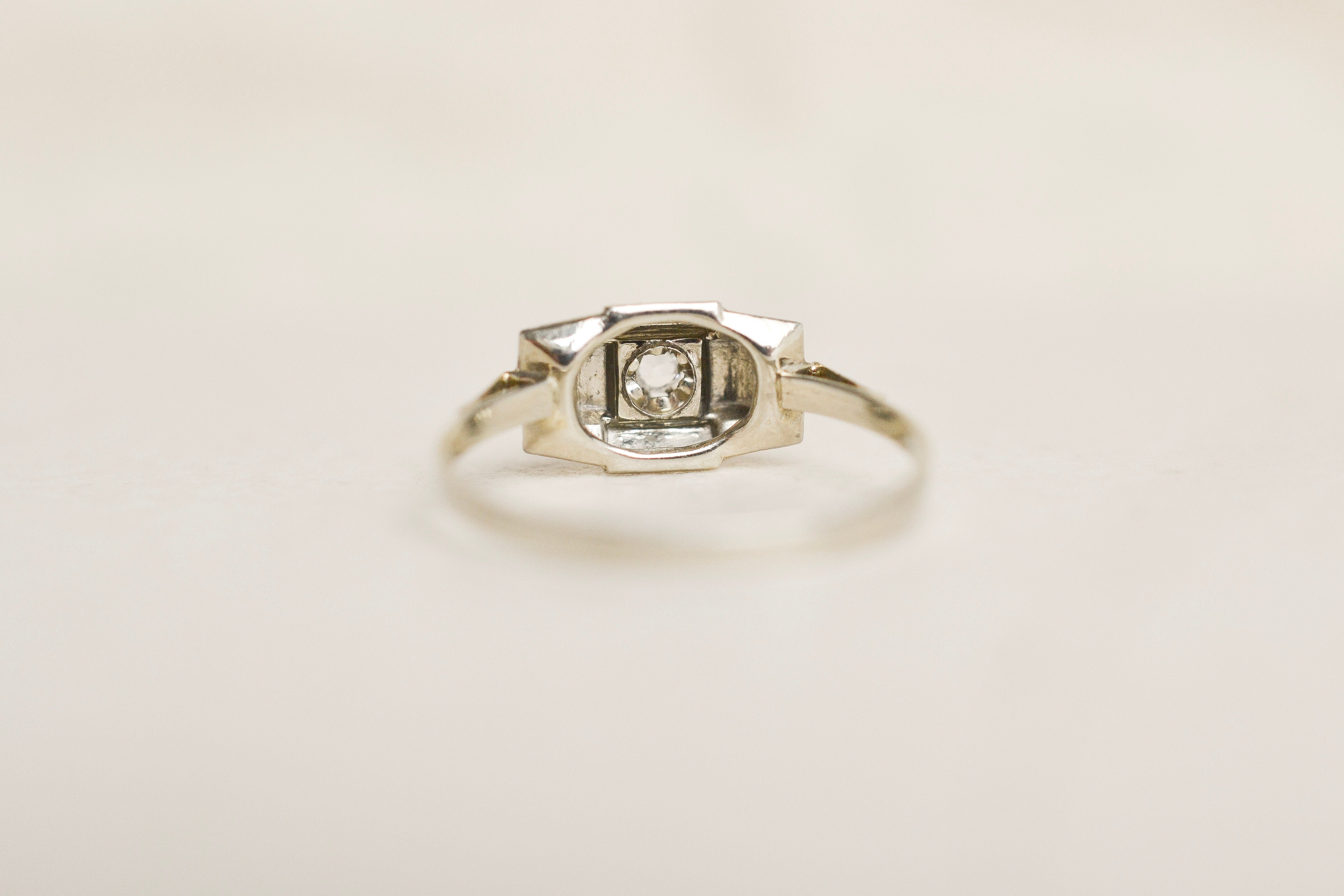 Bague Art Déco à gradins