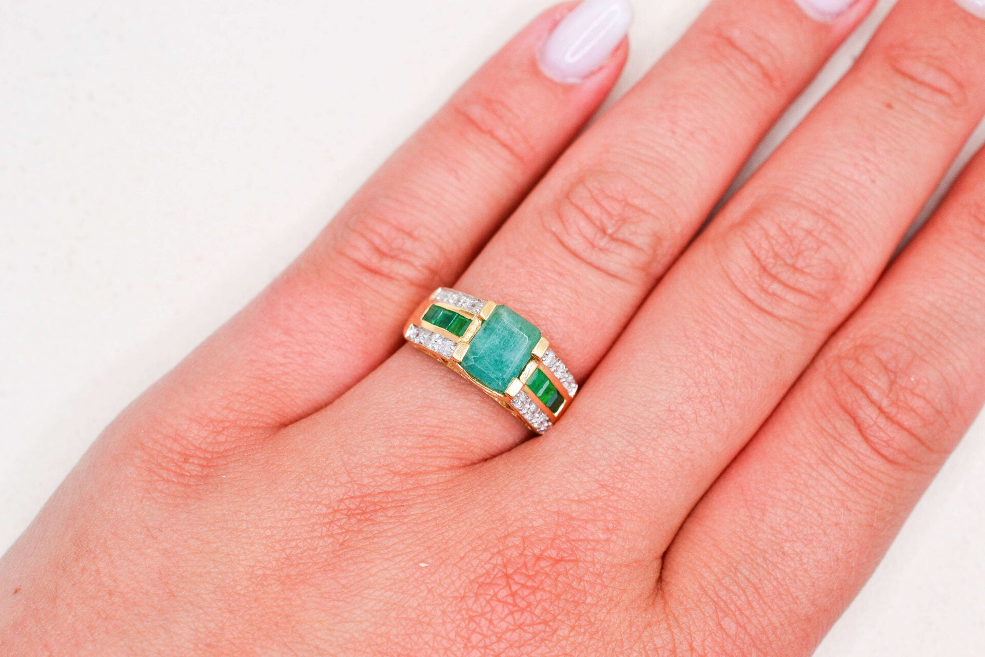 Bague Emeraude Diamants style cocktail