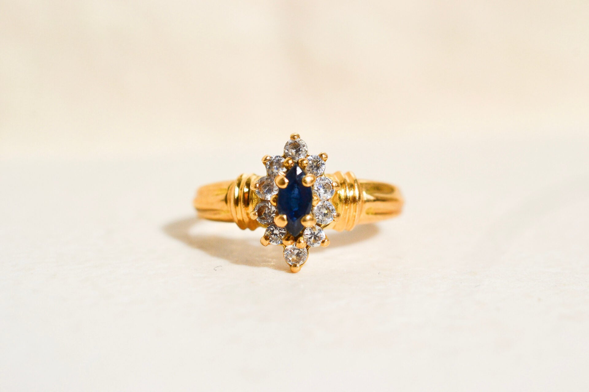 Bague Marguerite Saphir Oxydes