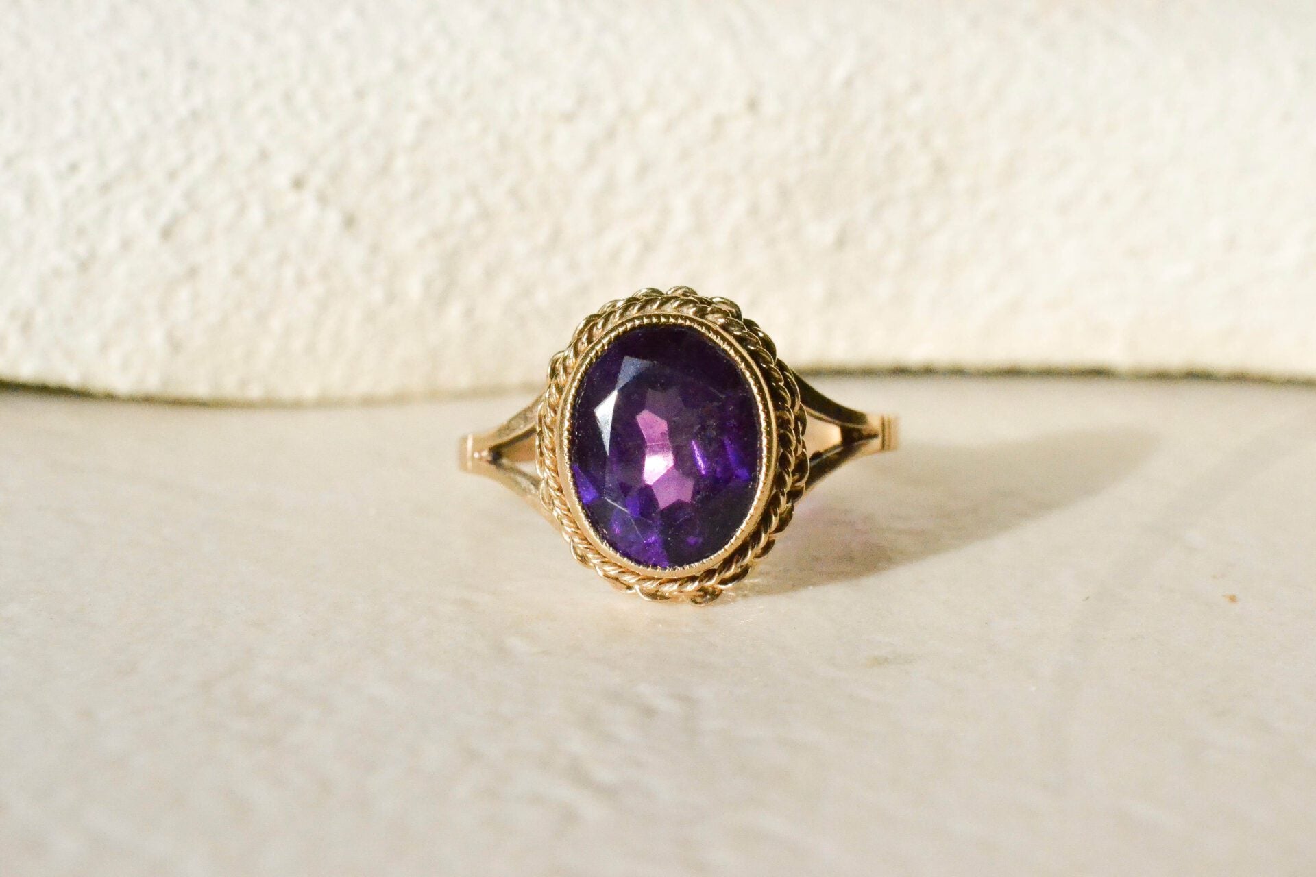 Bague Or jaune Améthyste 9K