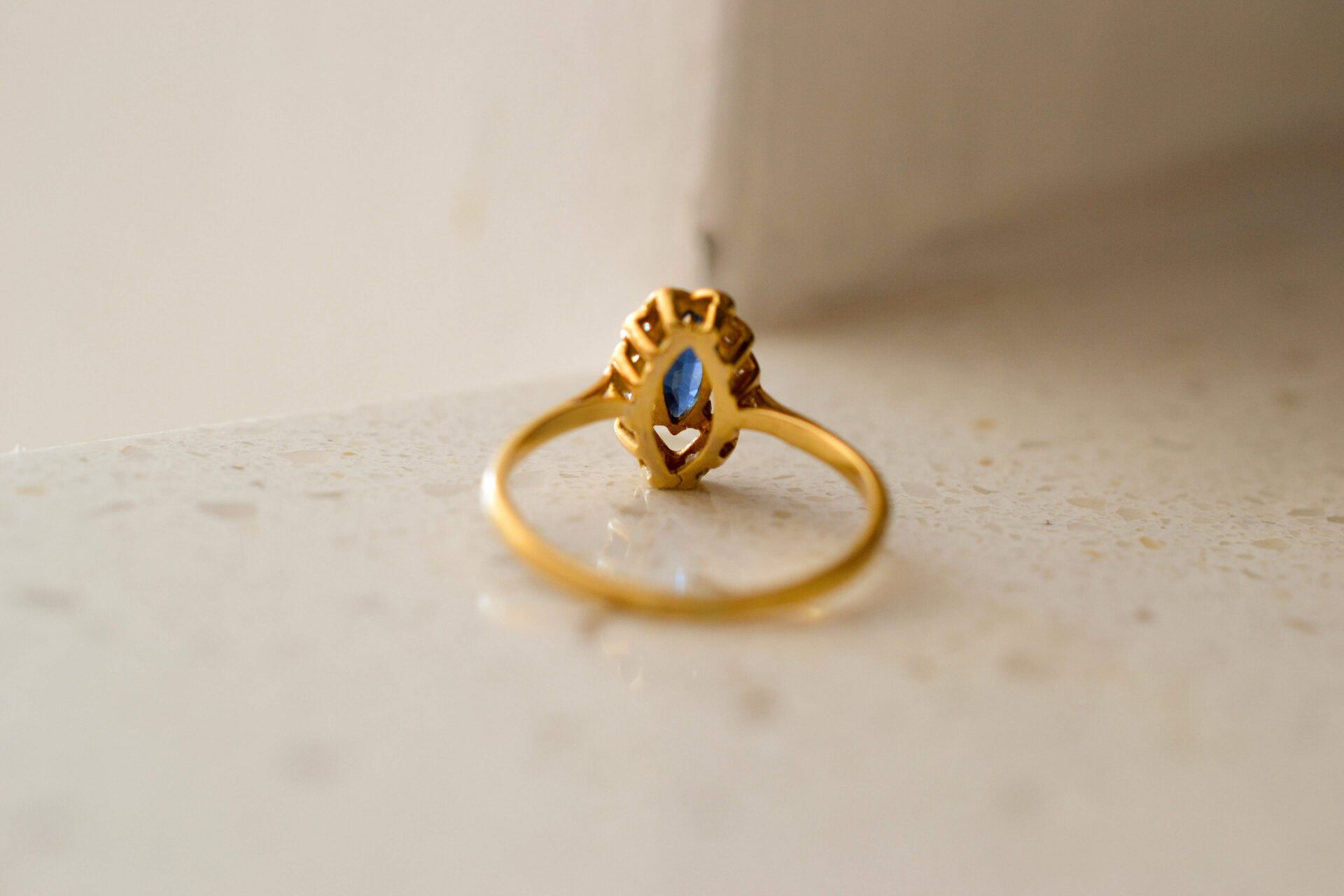Bague Marquise Saphir et Diamants