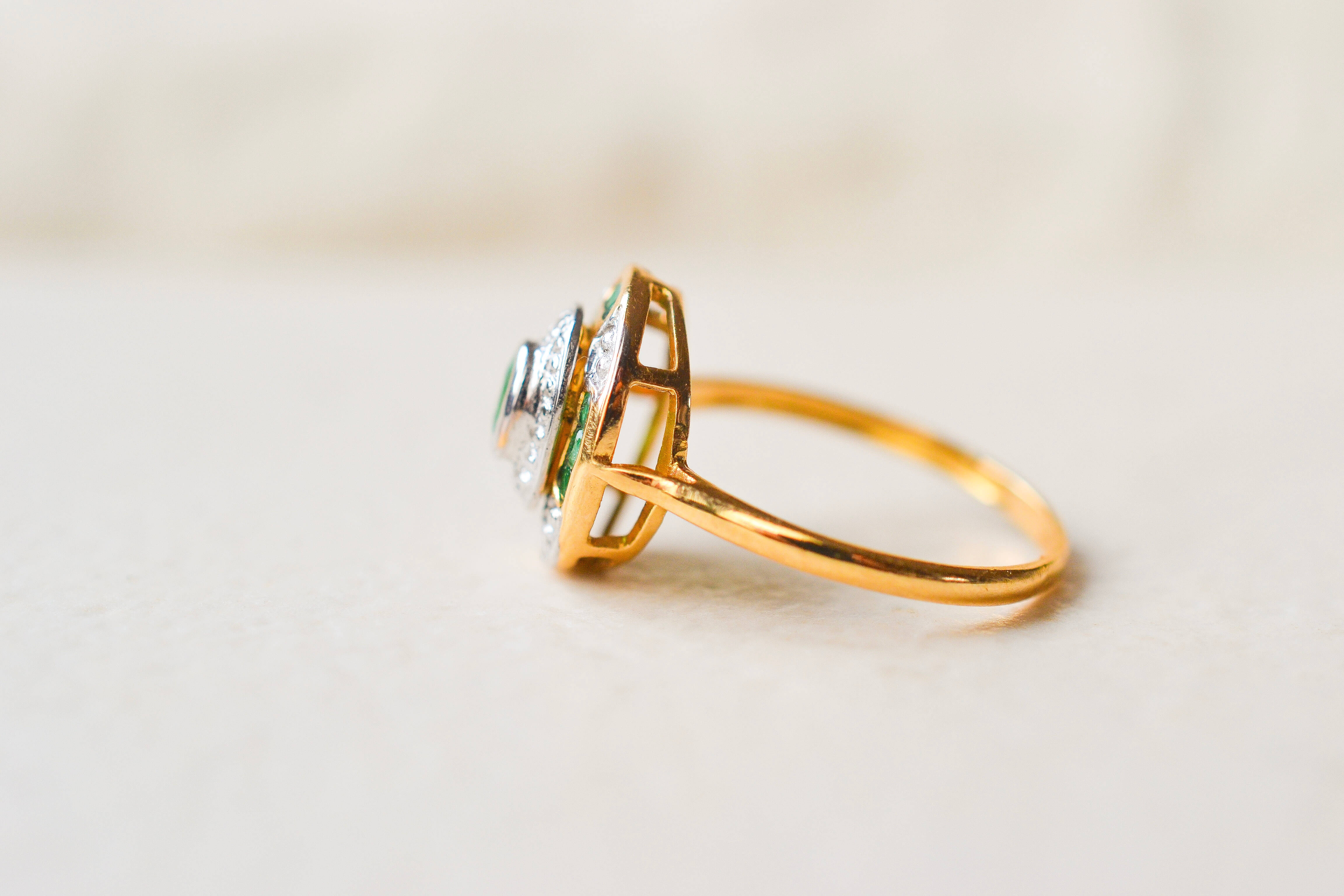 Bague style Art Déco 2 Ors Emeraudes