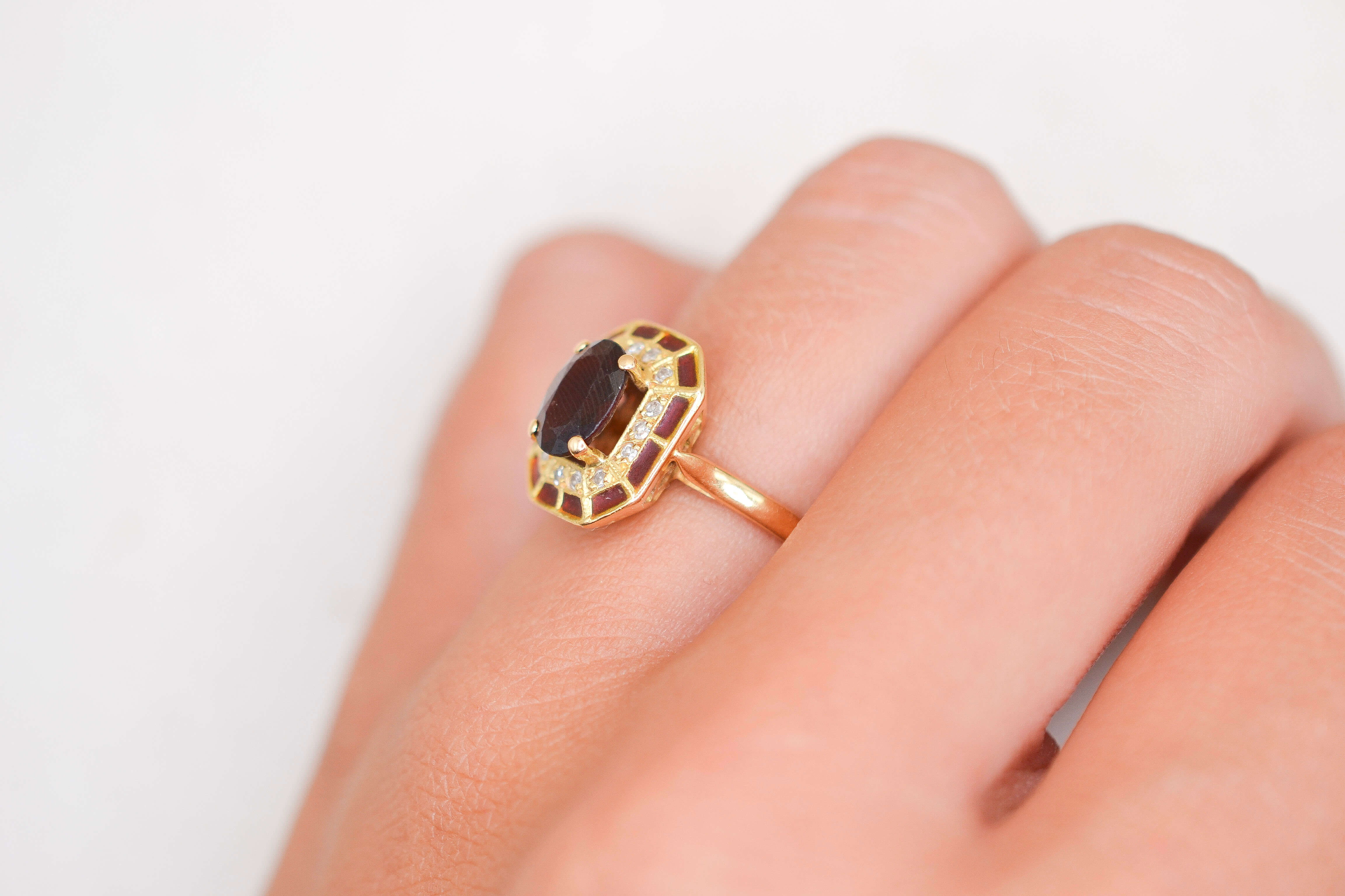 Bague Art Déco Diamants, Grenat et émail
