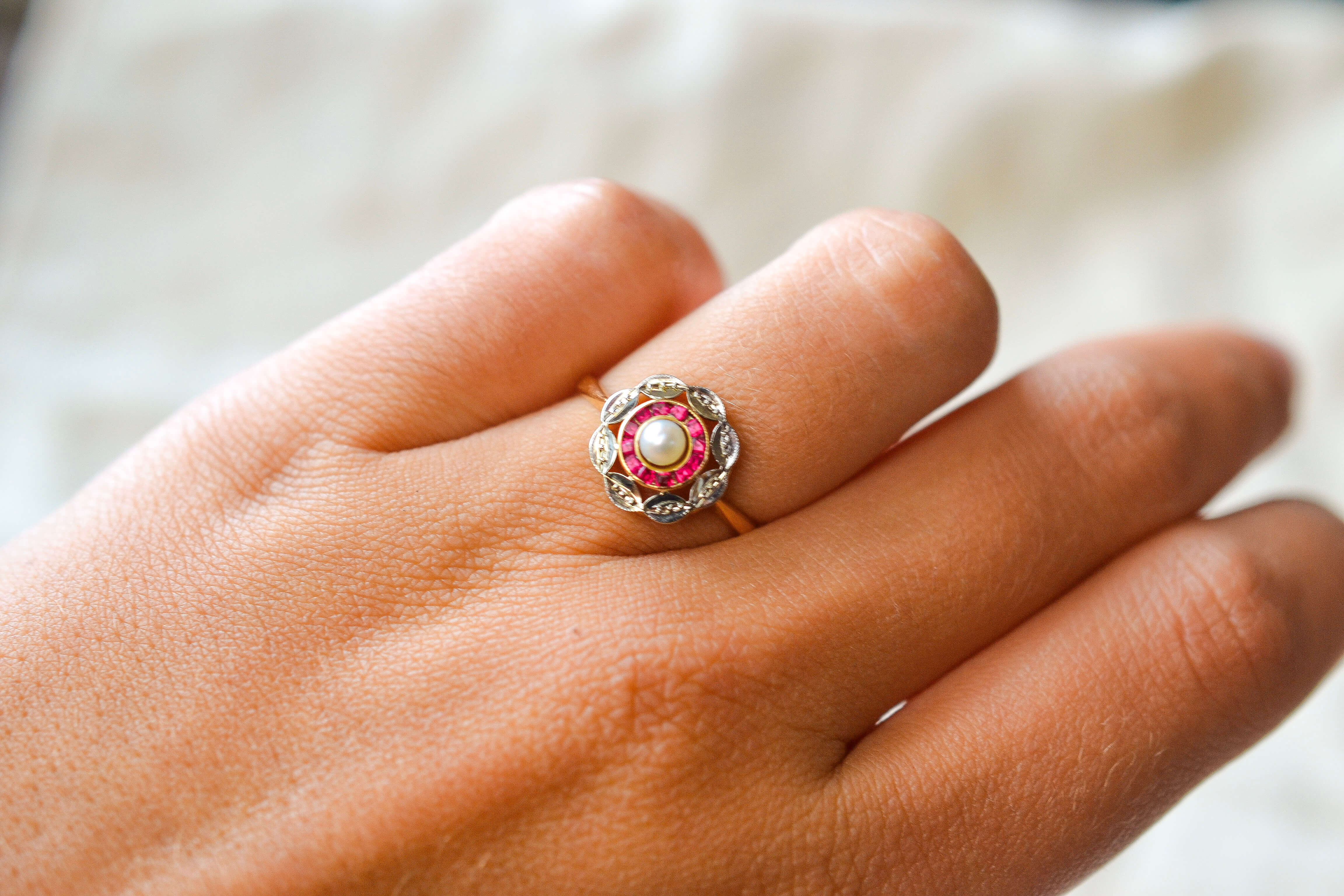 Bague circulaire 2 Ors Rubis et Perle