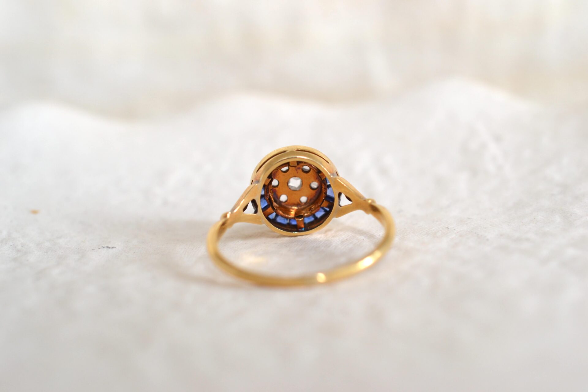 Bague ronde Art Déco Saphirs Diamants