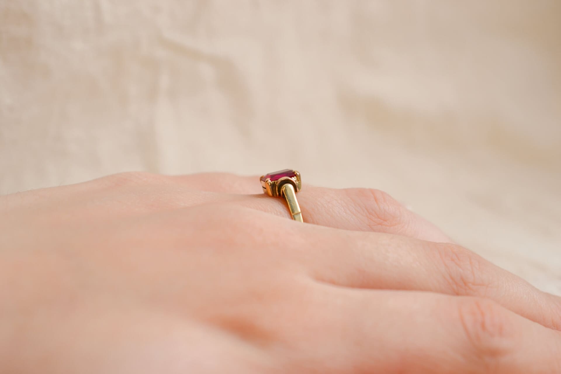 Bague rectangulaire Rubis de synthèse