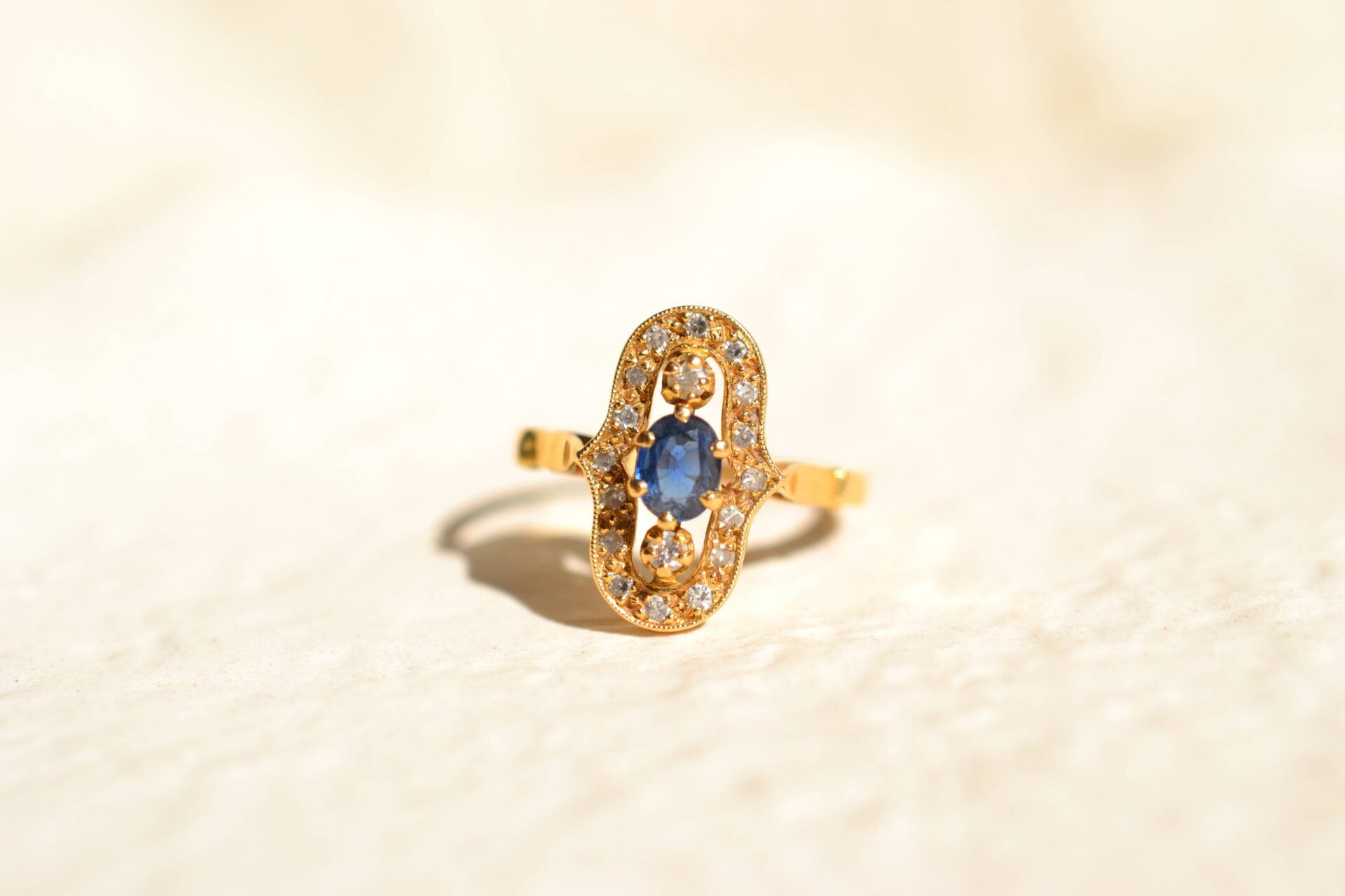 Bague ajourée Saphir et Diamants