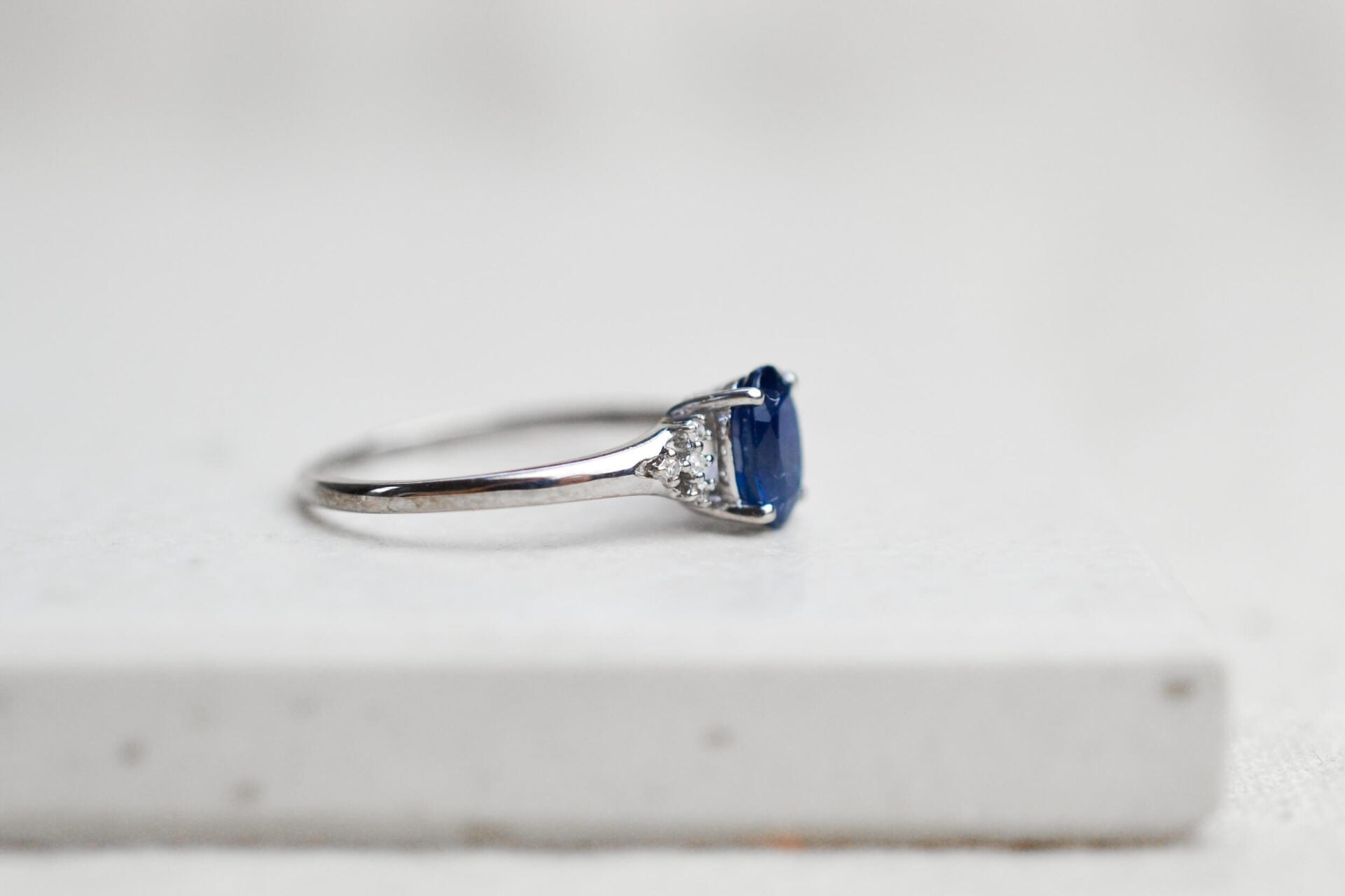 Bague Saphir Diamants 14K