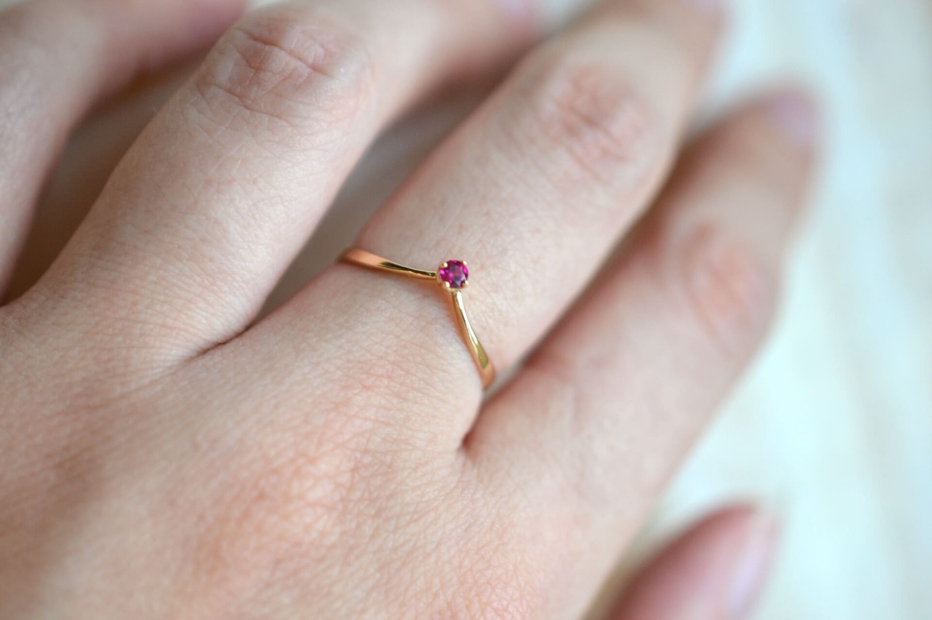 Bague Solitaire Rubis de synthèse