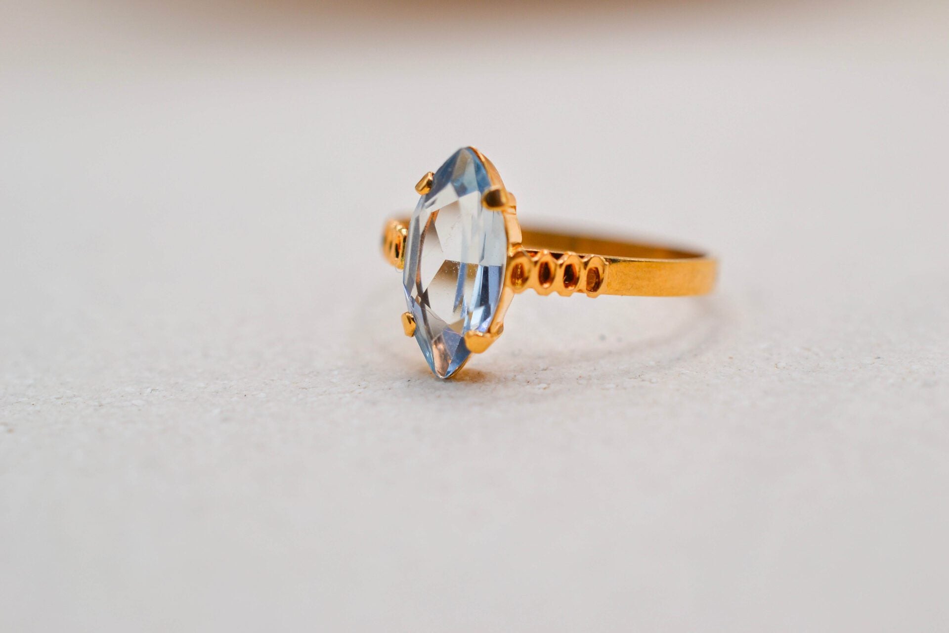 Bague navette Spinelle Verneuil
