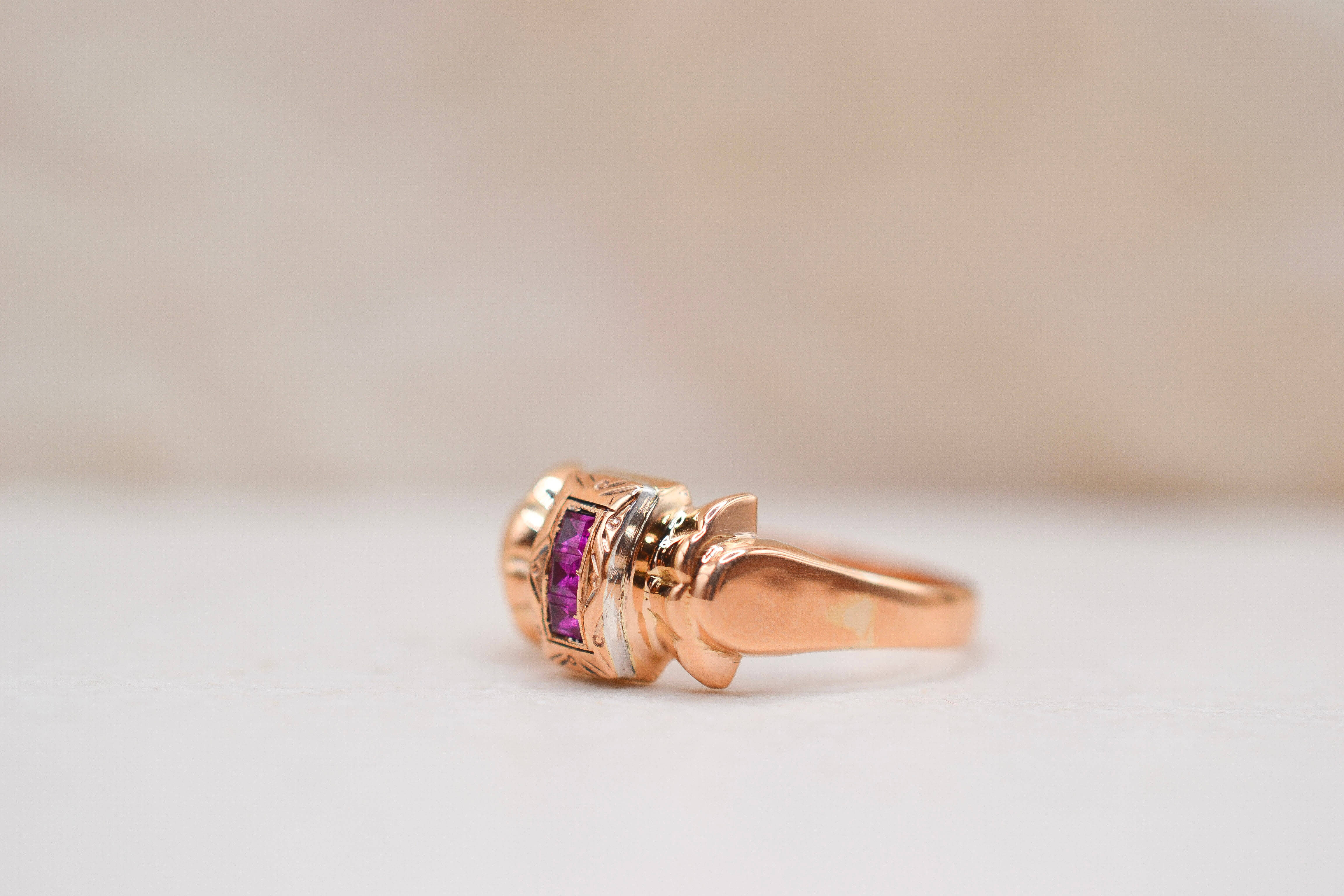 Bague Tank Rubis calibrés Or rose