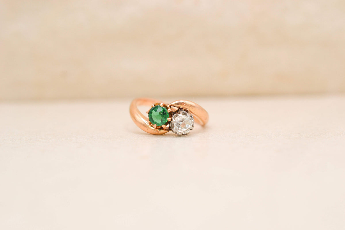 Bague Toi & Moi Diamant et verre vert