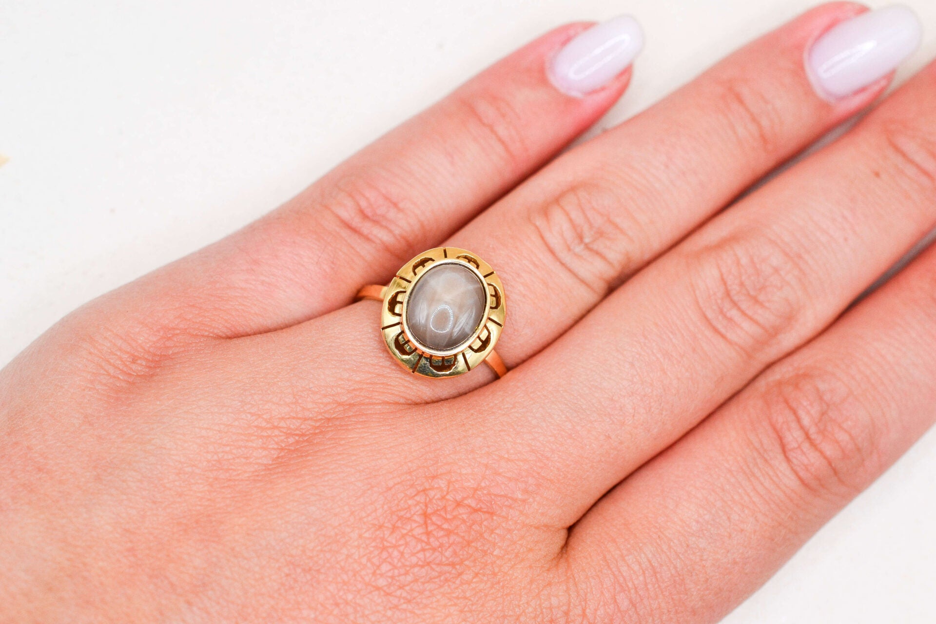 Bague Cabochon Chrysobéryl étoilé