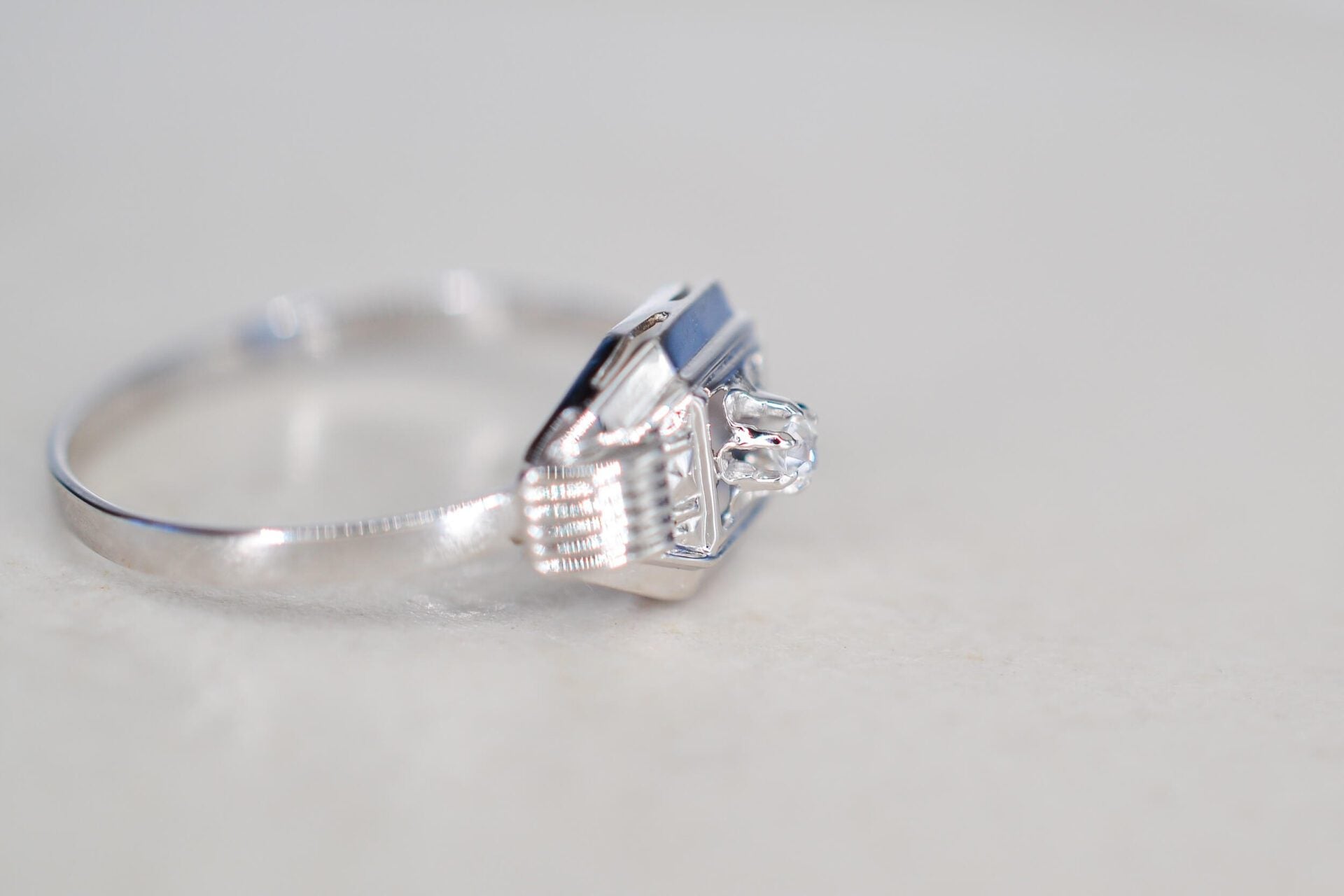 Bague Art Déco Oxyde Or blanc