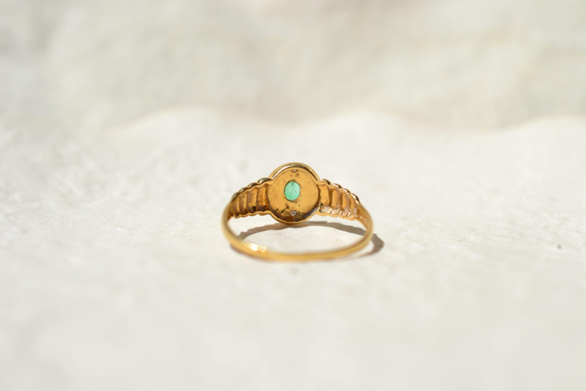 Bague ovale Émeraude Diamants
