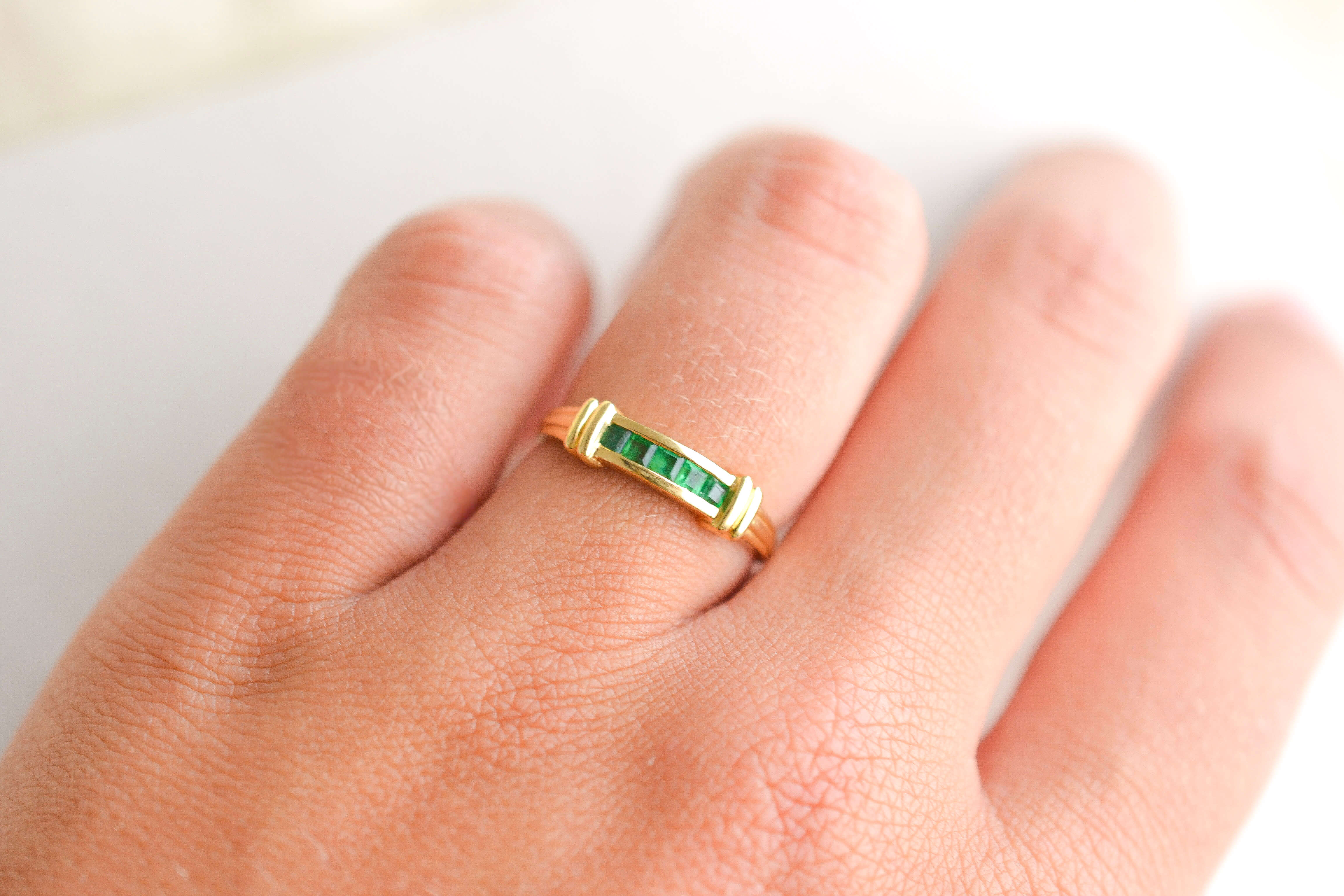 Bague jarretière Emeraude
