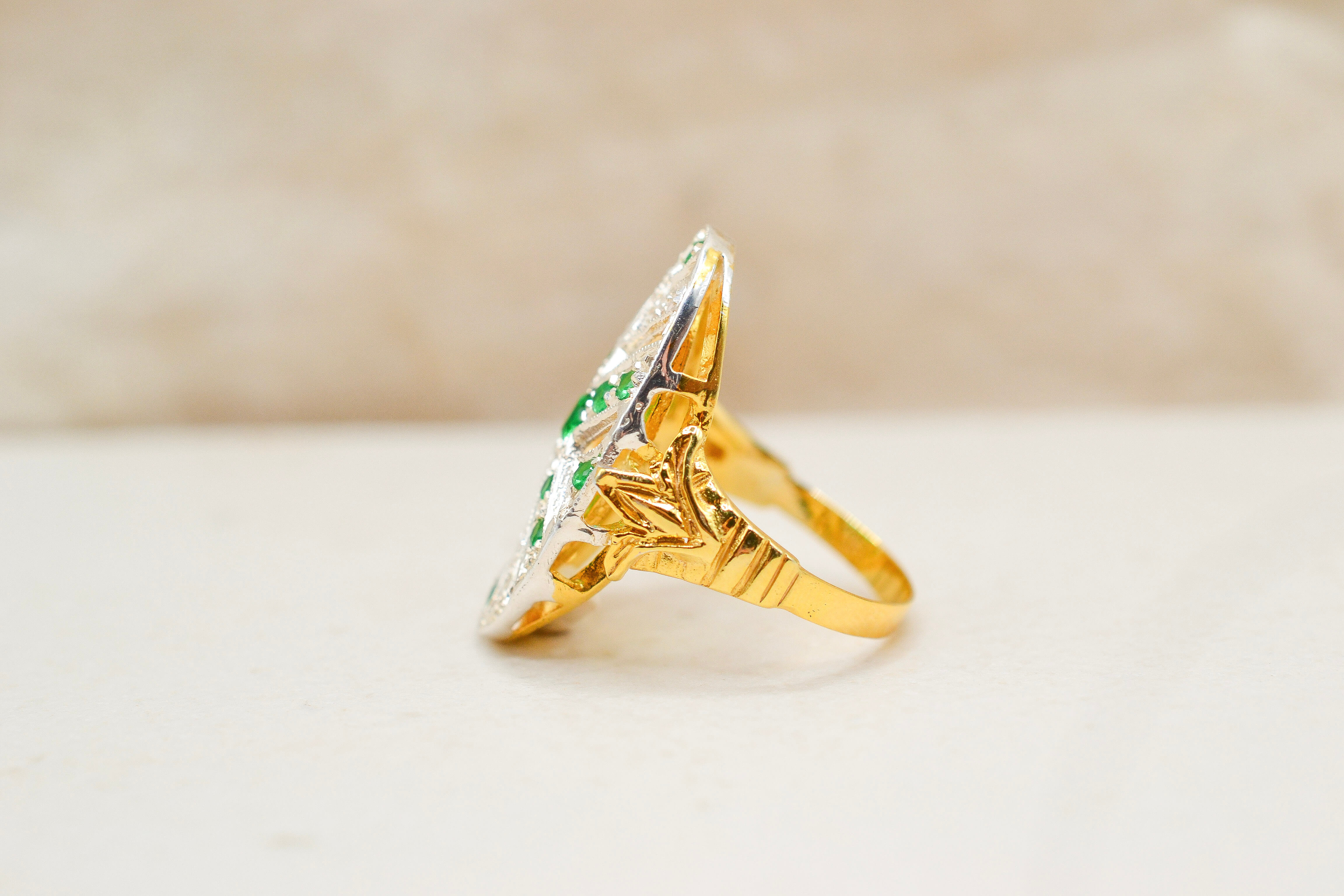 Bague architecturale Diamants & Emeraude