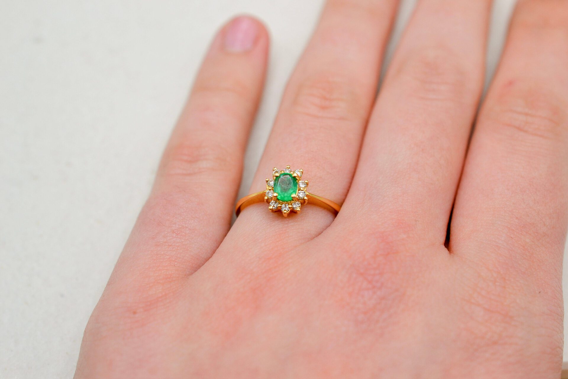 Bague marguerite Emeraude et Diamants
