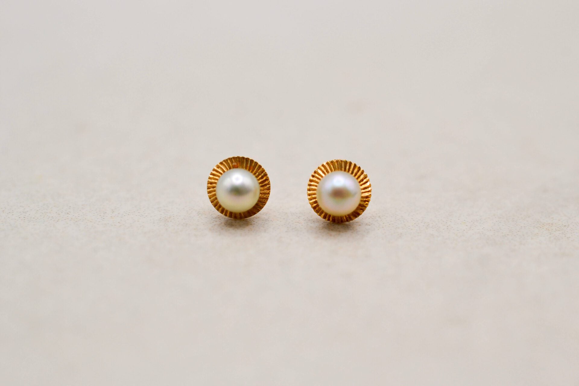 Puces d'oreilles Perles
