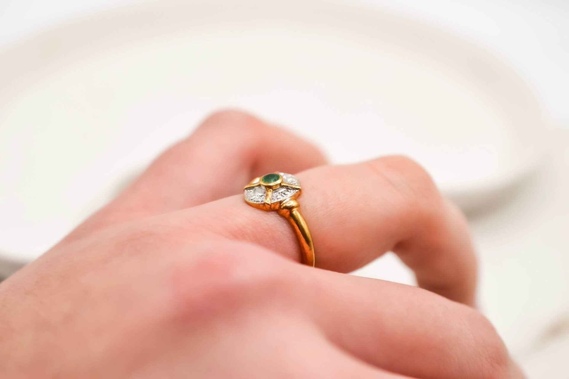 Bague Art Déco Ovale Émeraude