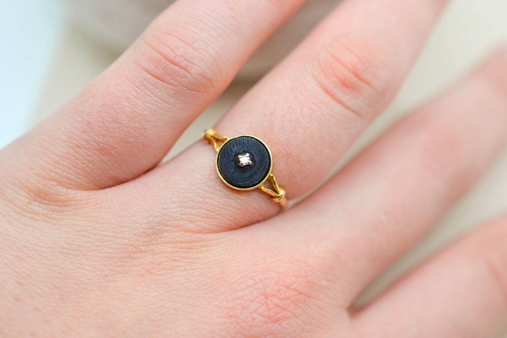 Bague Ronde Onyx et Diamant