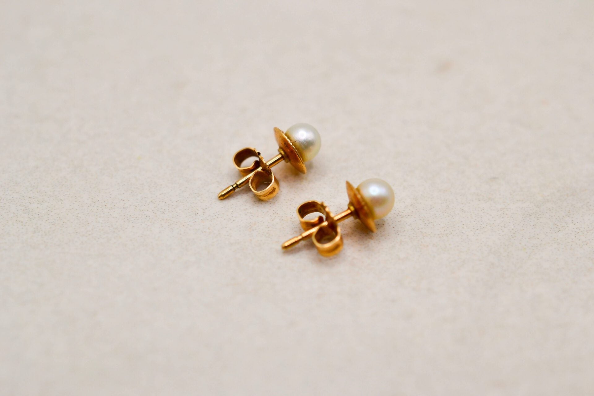 Puces d'oreilles Perles