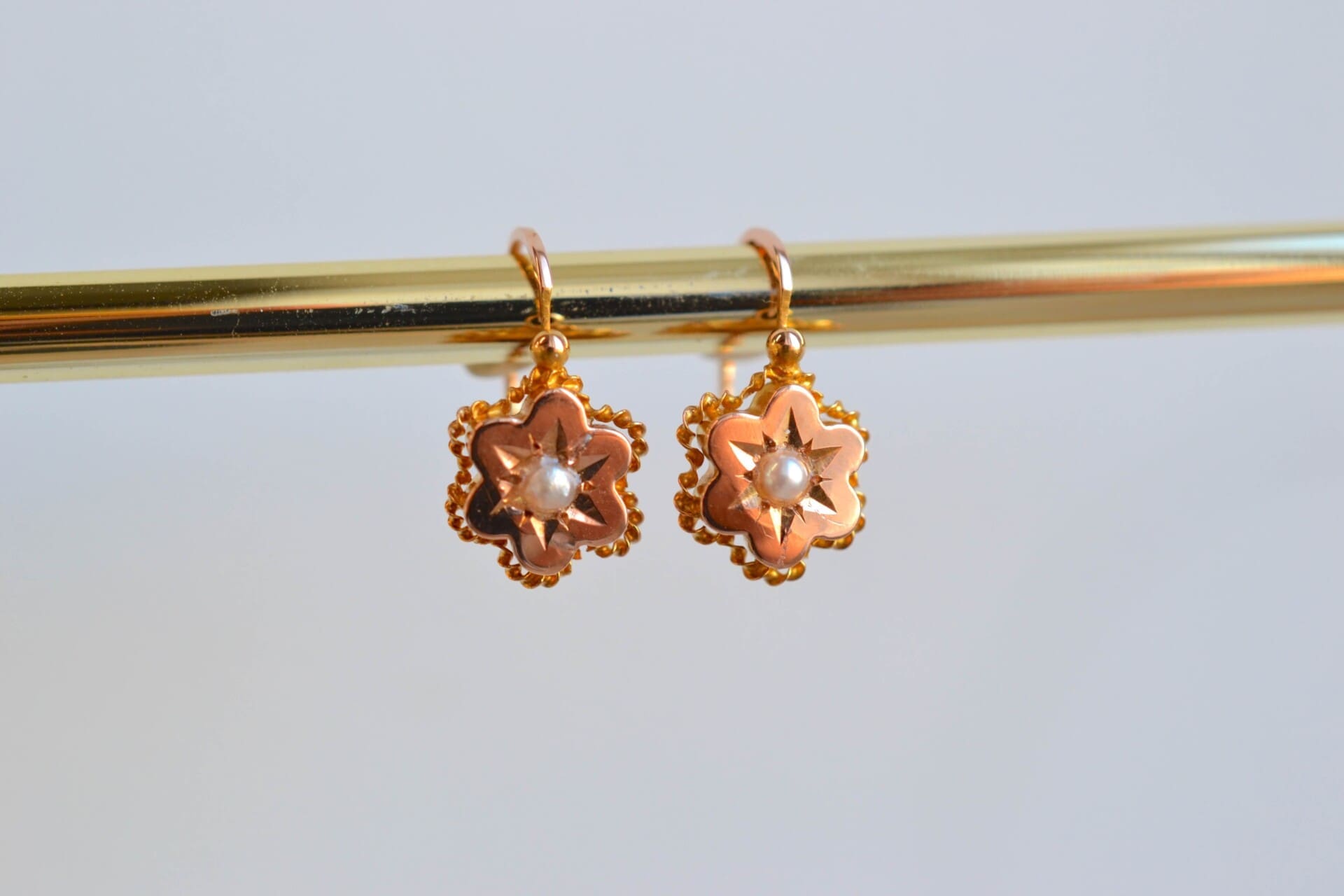 Dormeuses fleurs demi-perles