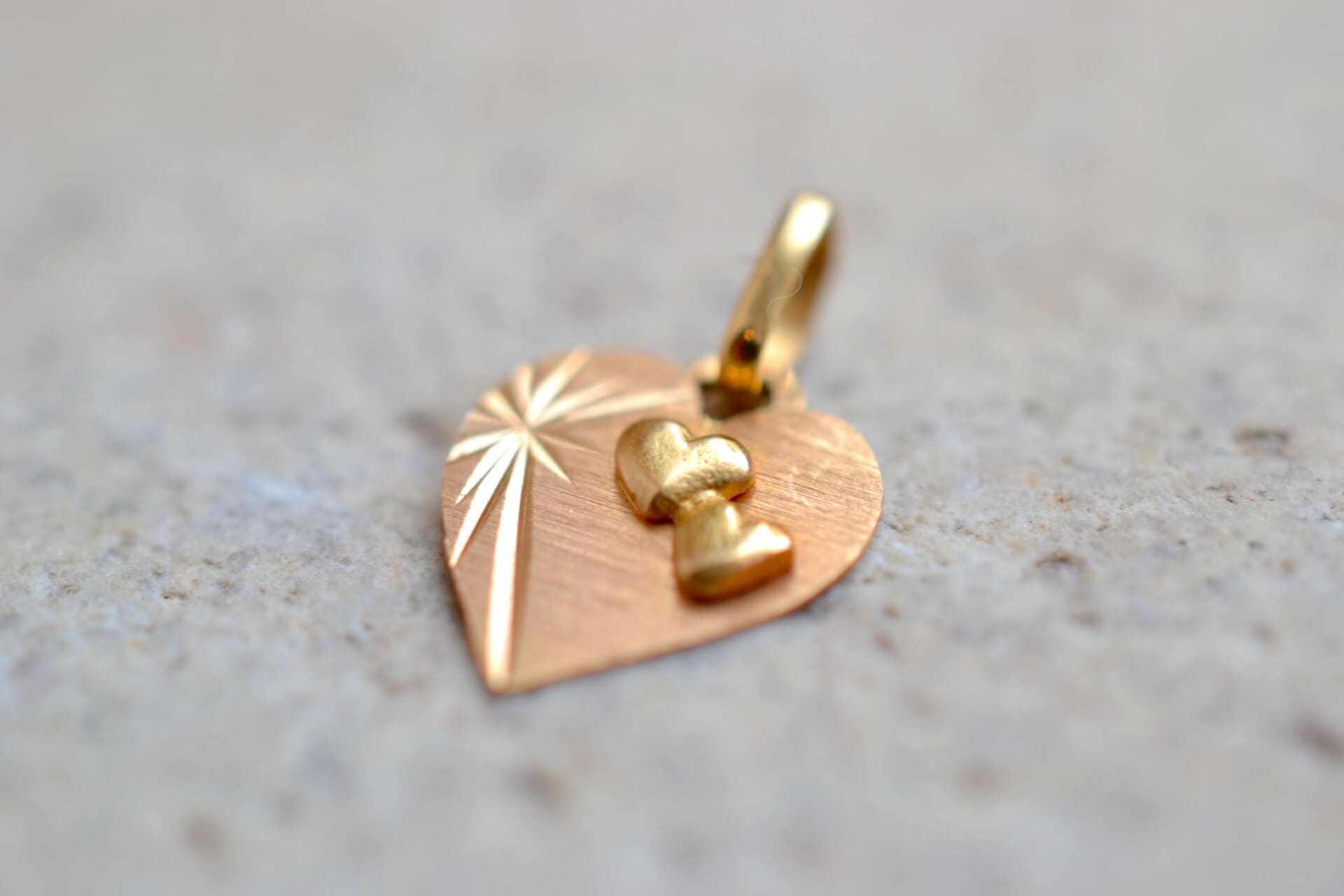 Pendentif 3 coeurs et étoile