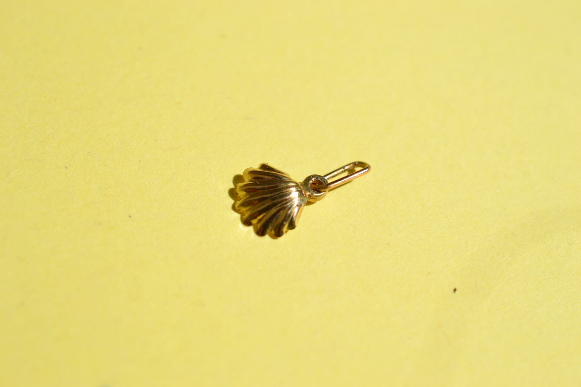 Pendentif coquillage Or