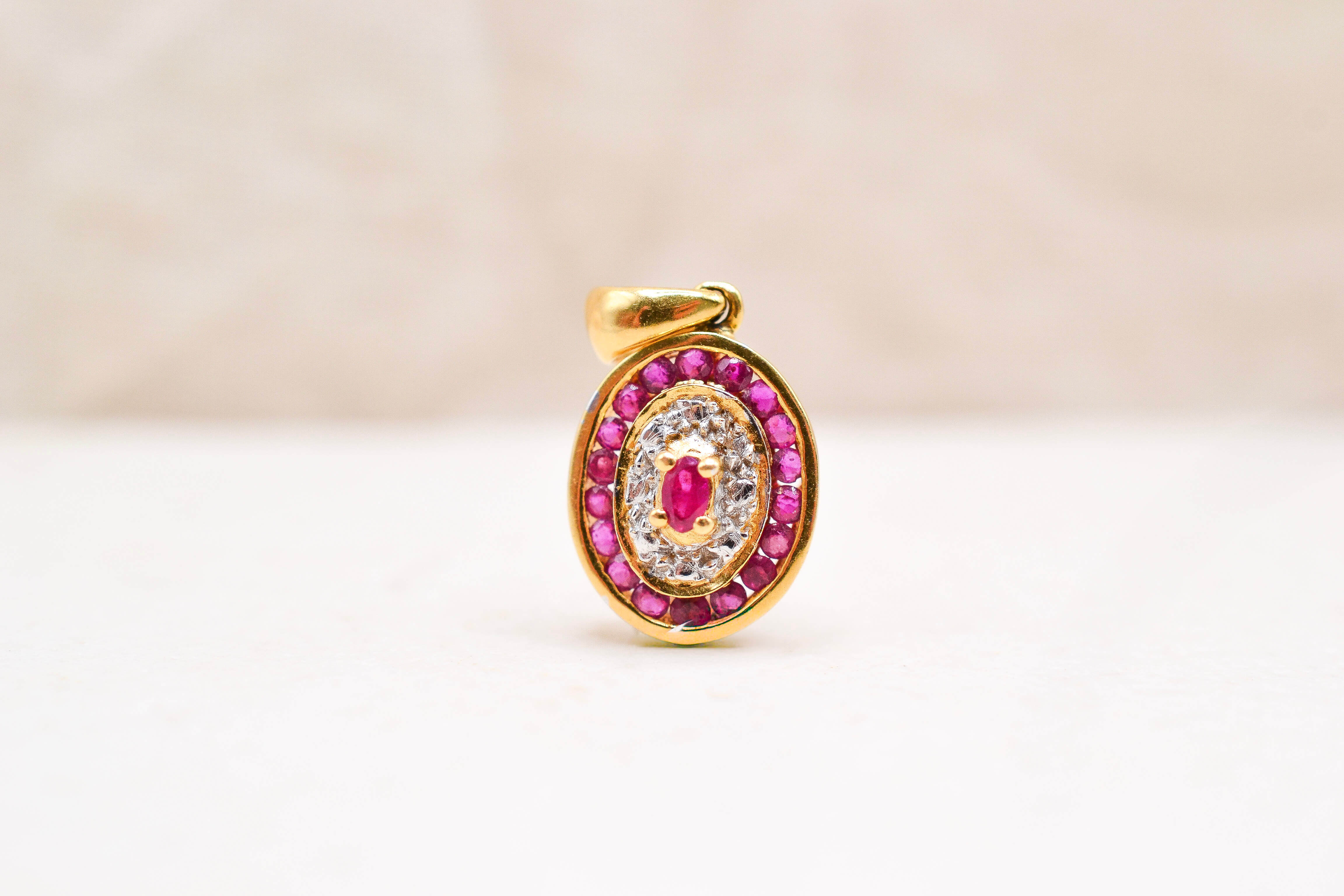 Pendentif Ovale Rubis