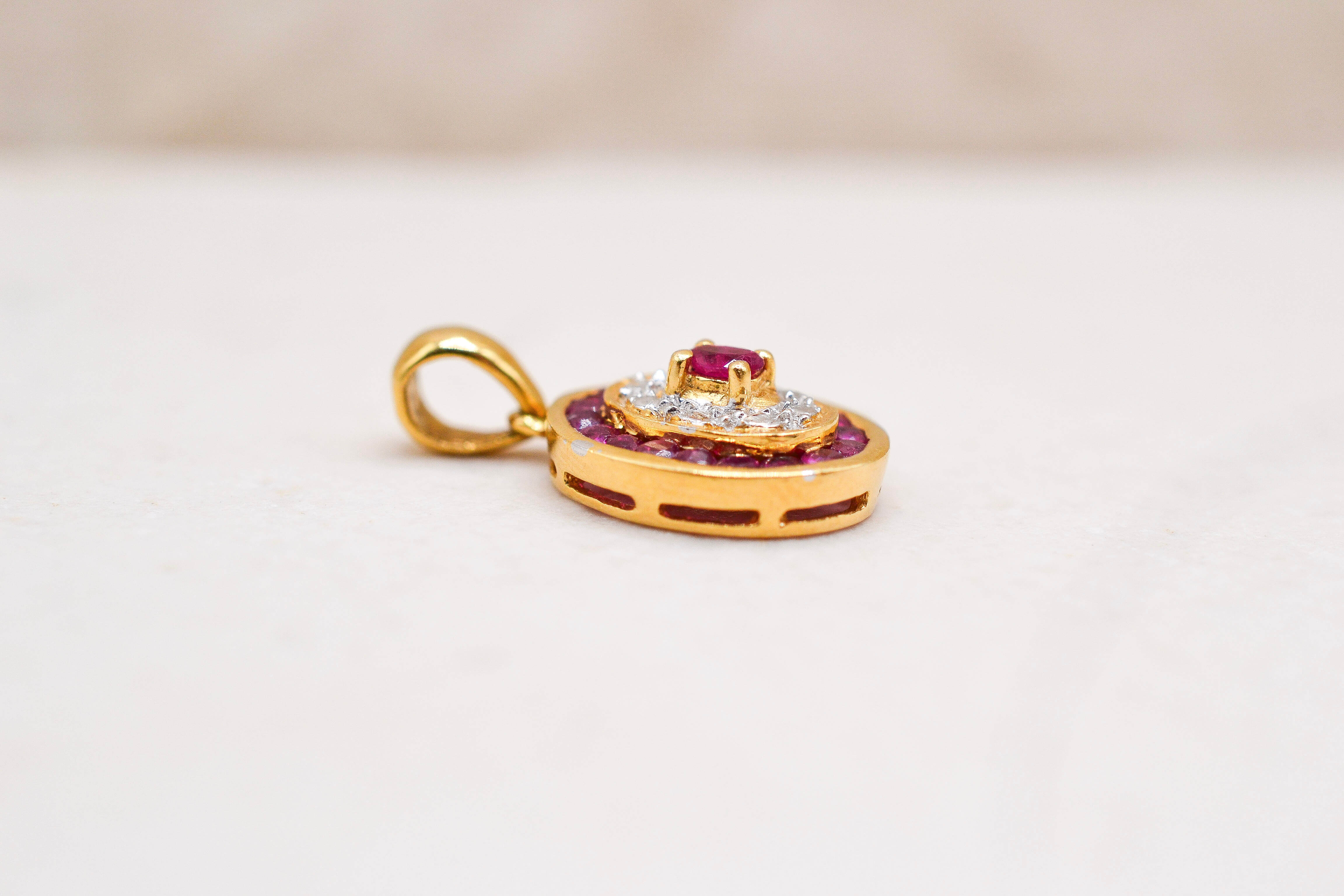 Pendentif Ovale Rubis