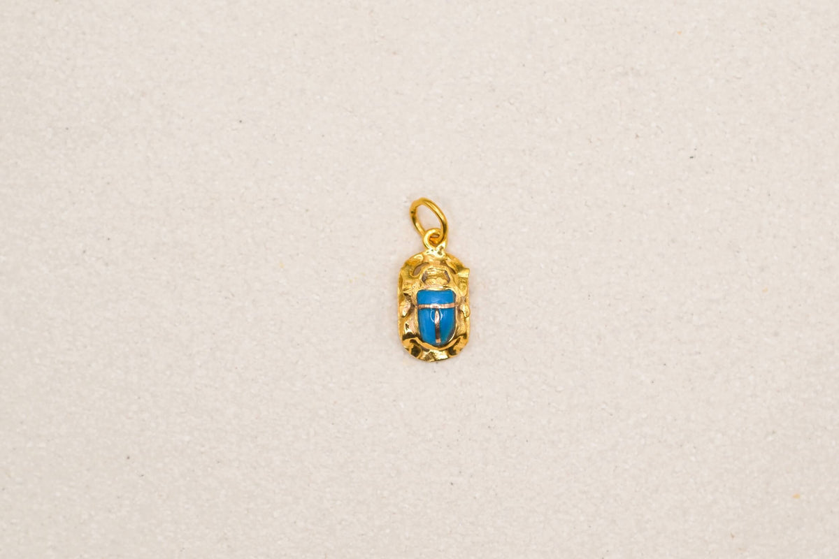 pendentif-scarabee-email-bleu-turquoise-pendentif-ancien