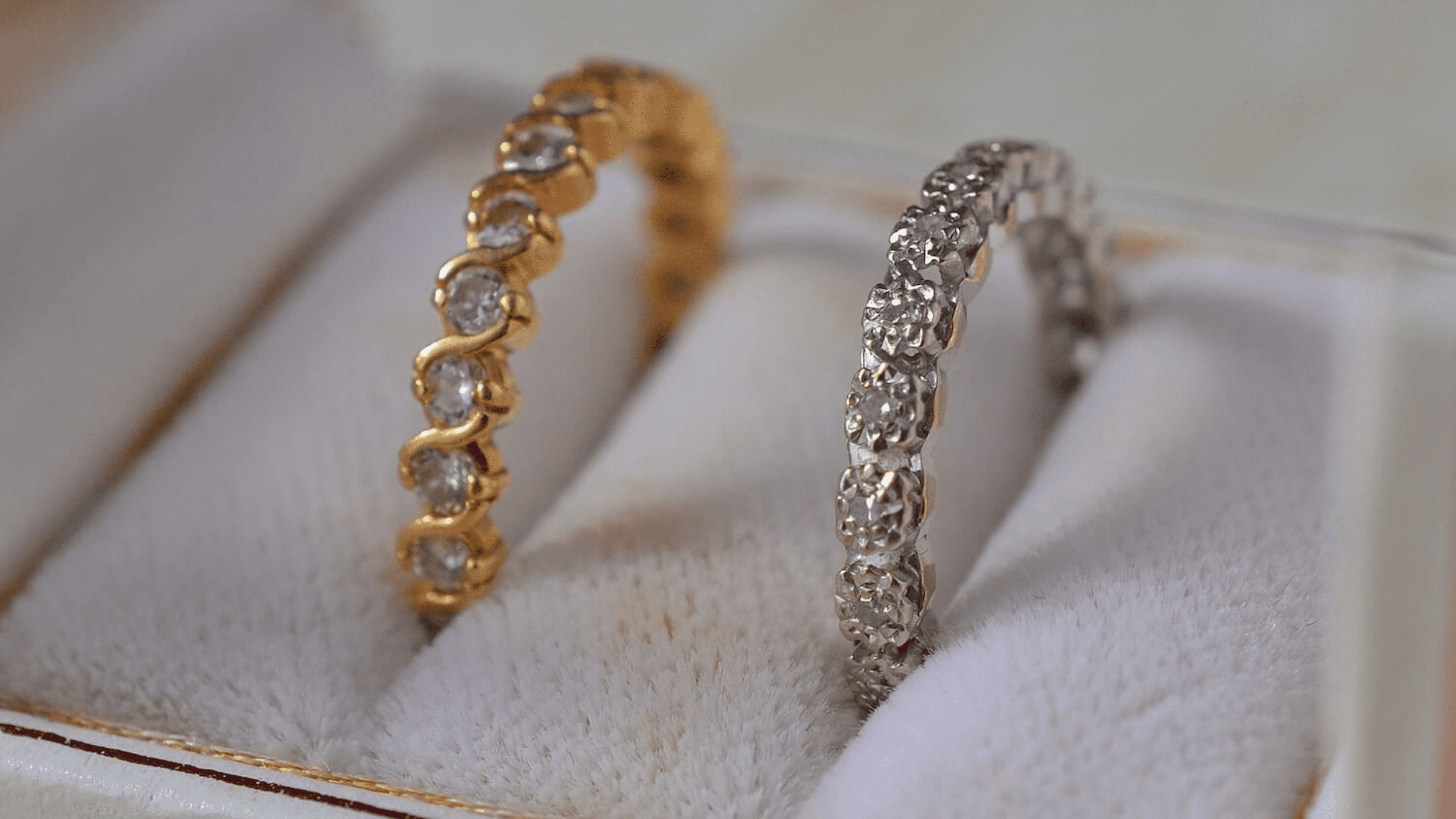 Alliance Vintage pour un mariage rétro