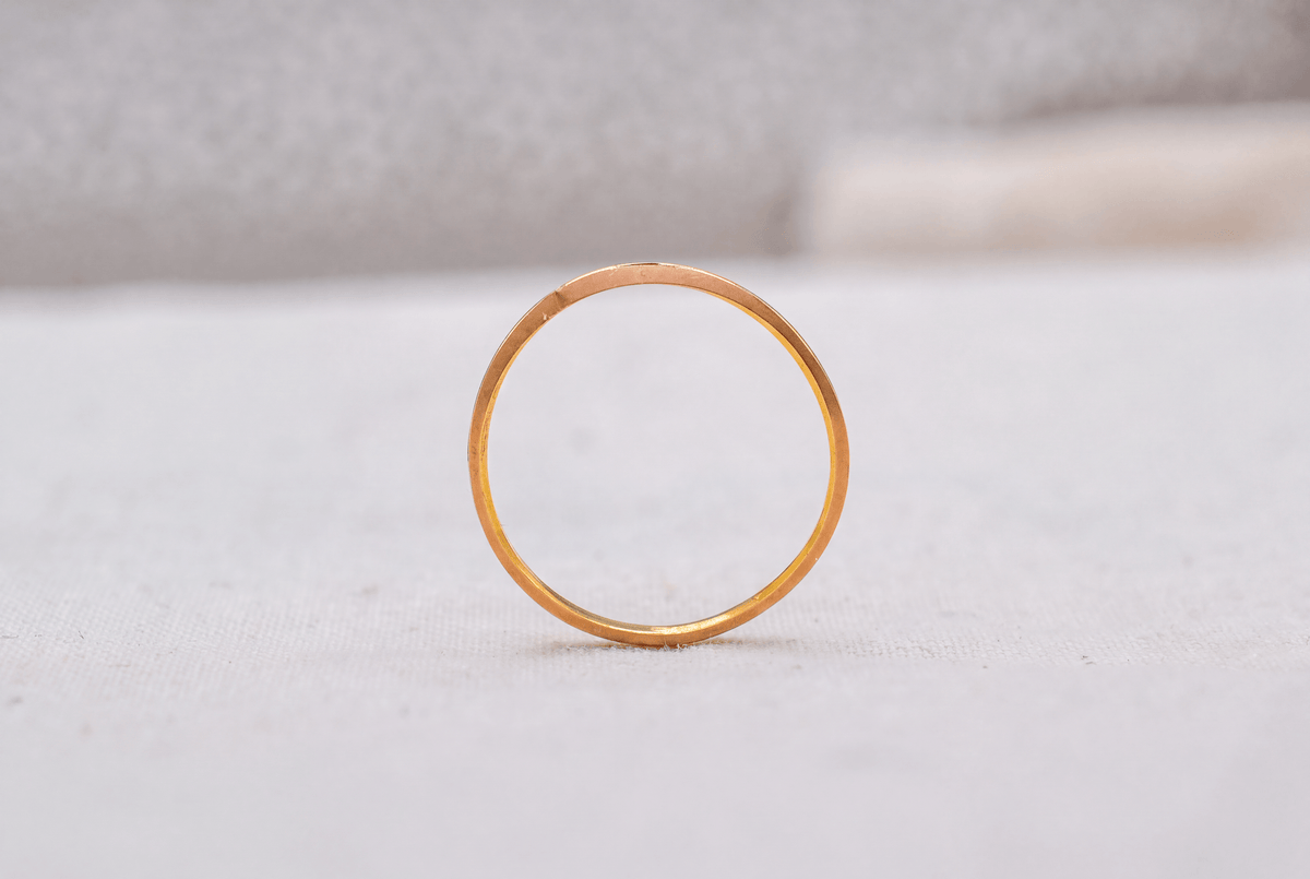 Alliance-lisse-en-or-jaune-18-carats-bague-mariage