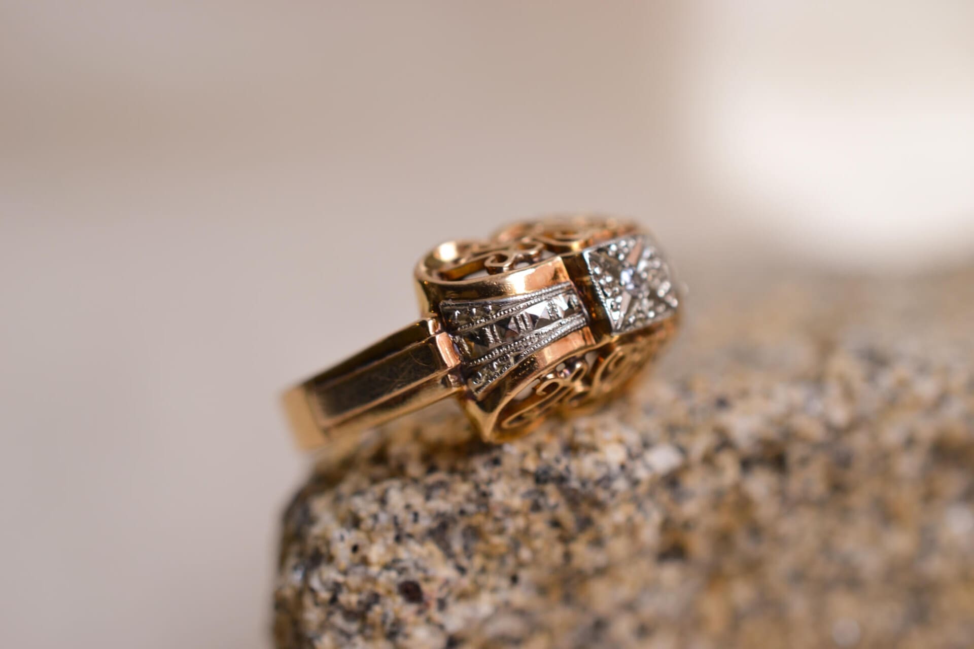 Bague Art Déco Diamant et dentelle