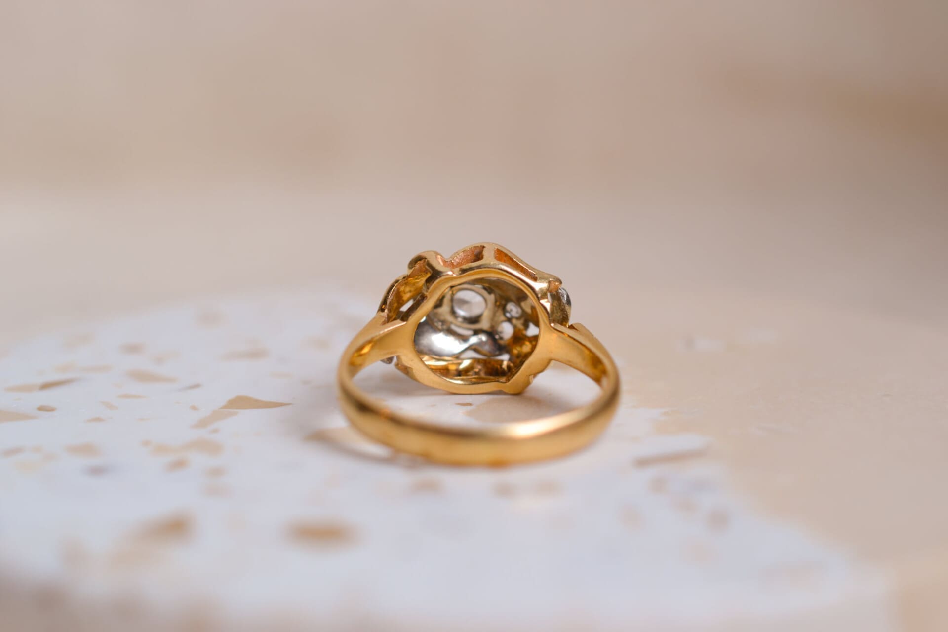 Bague Art Déco 2 Ors pierres blanches