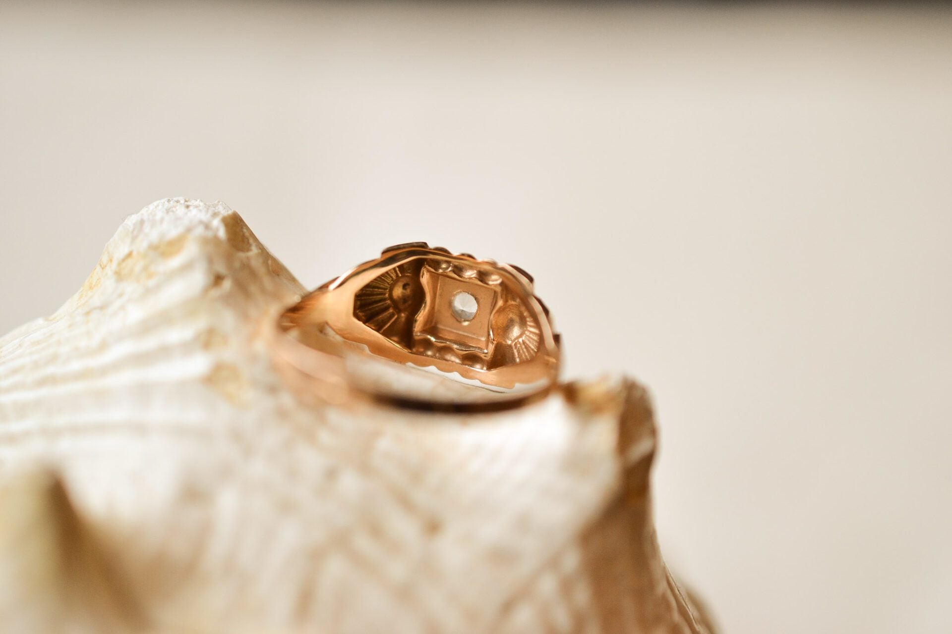 Bague Art Déco Oxyde éventails et billes
