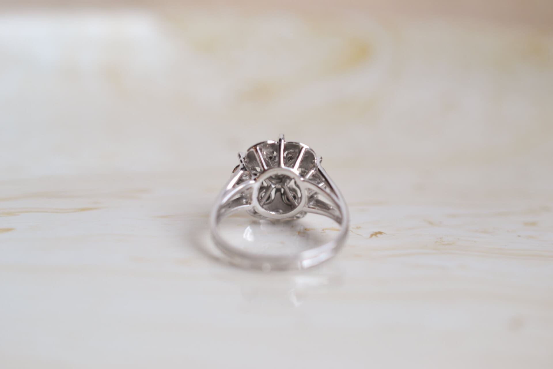 Bague Marguerite Diamants décor ciselé